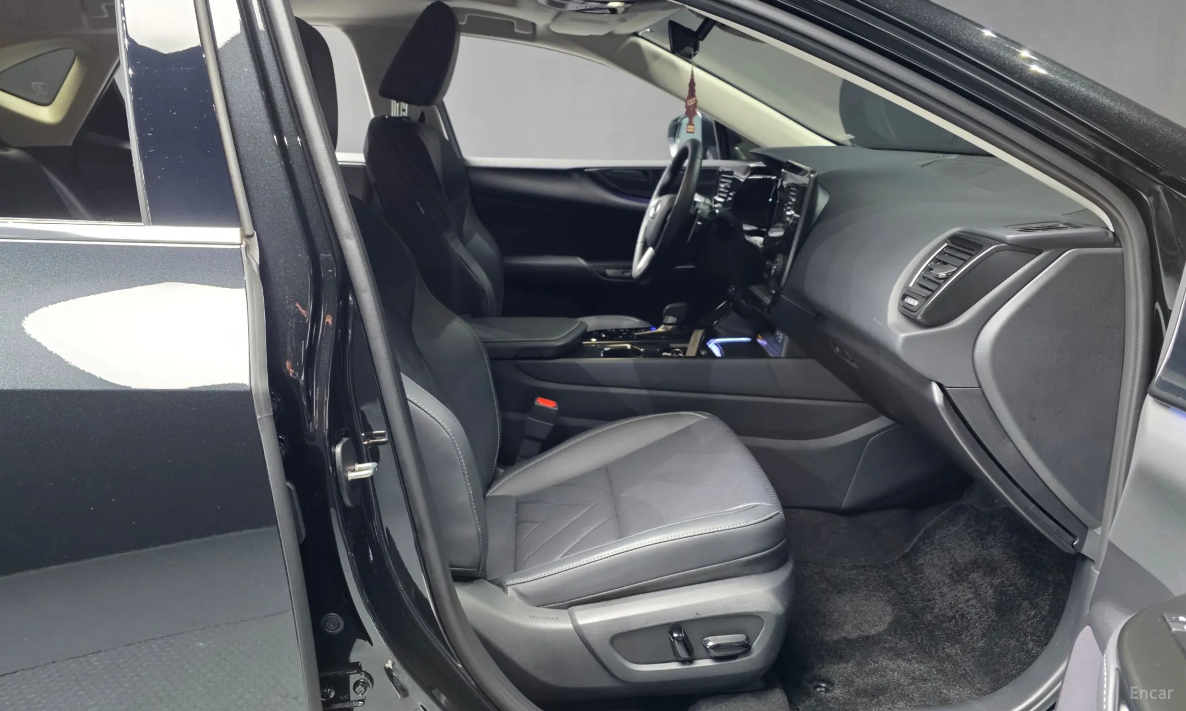Lexus NX350h Gen 2 превью 11
