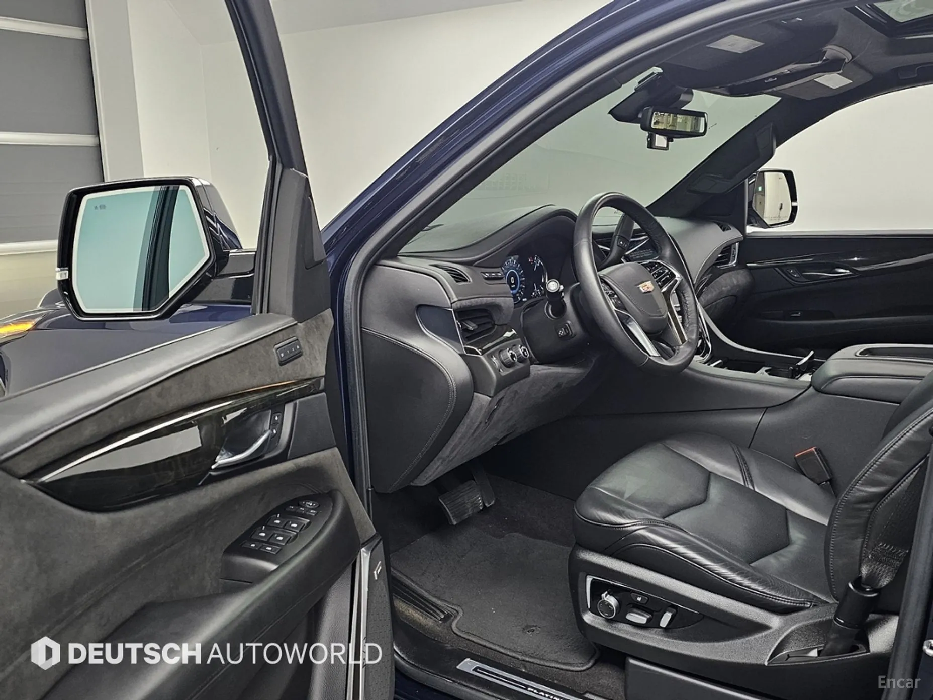 Cadillac Escalade превью 11