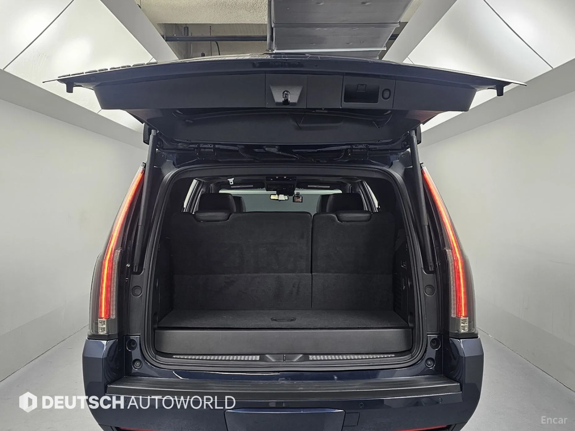 Cadillac Escalade превью 19