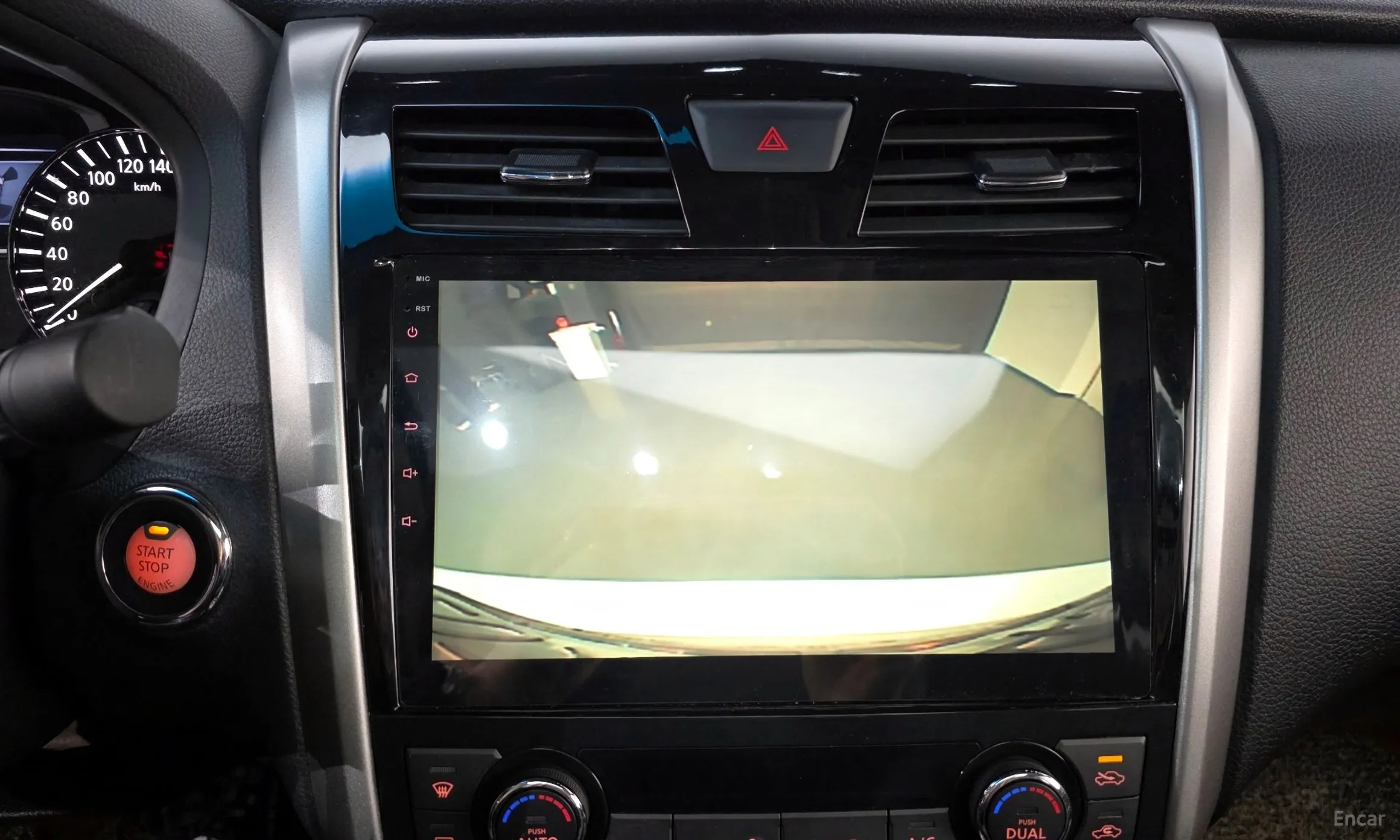 Nissan Altima превью 14