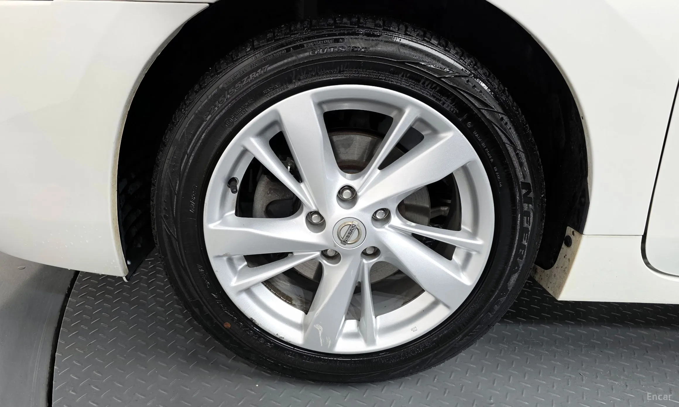 Nissan Altima превью 5