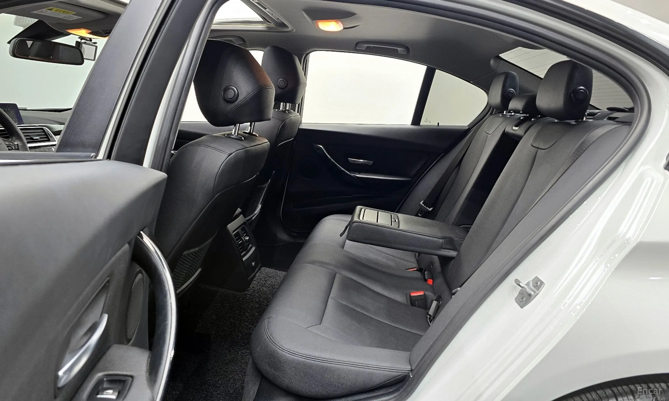 BMW 3 Series (F30) превью 12