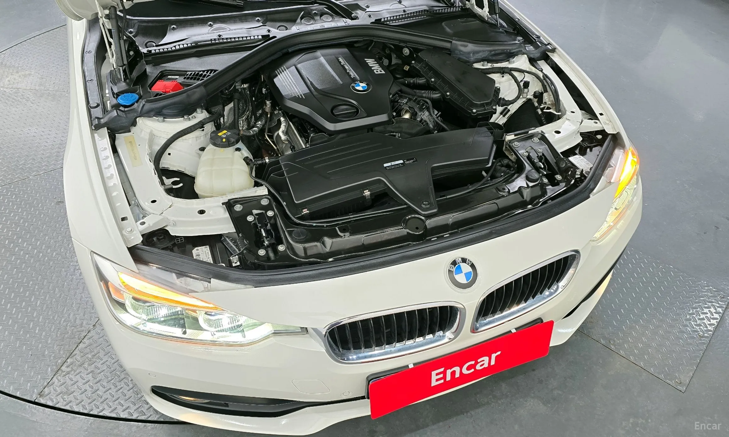 BMW 3 Series (F30) превью 6
