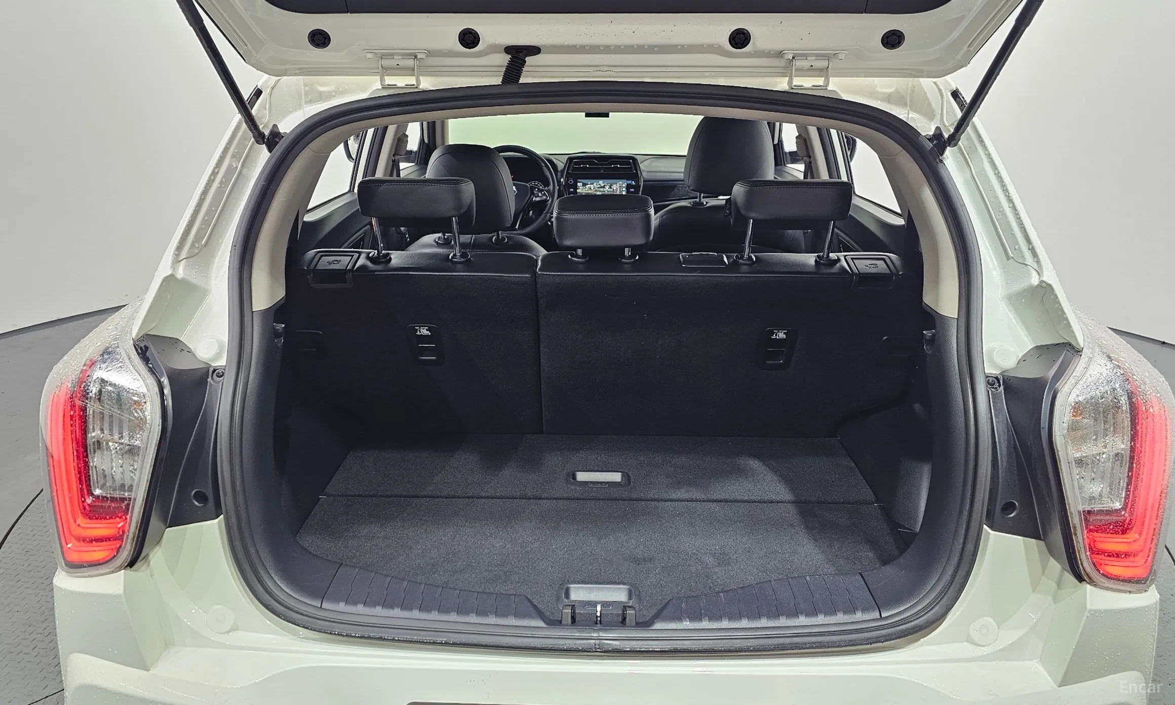 KG Mobility (SsangYong) Berry New Tivoli превью 20