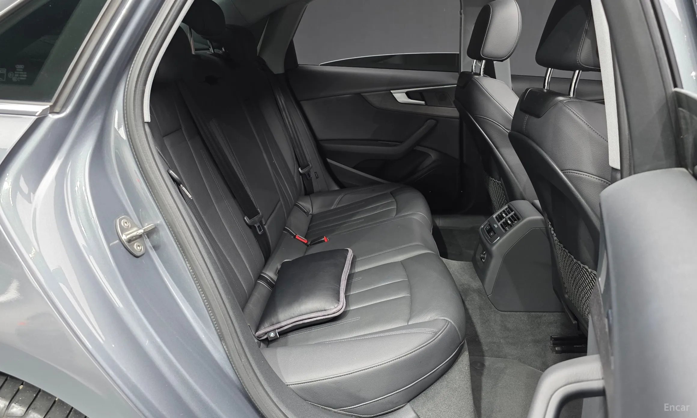 Audi A4 (B9) превью 12