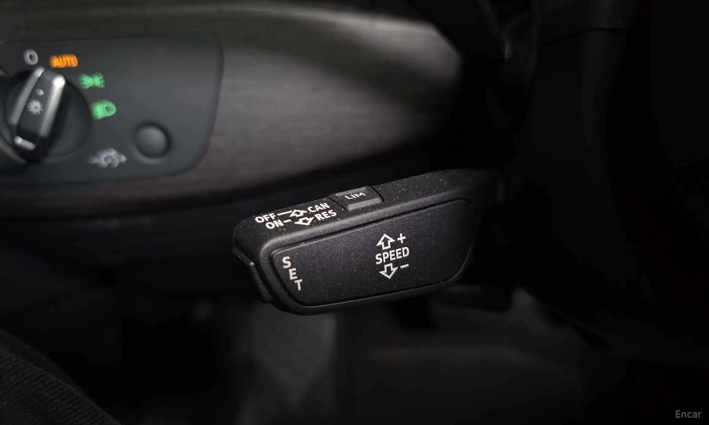 Audi A4 (B9) превью 17