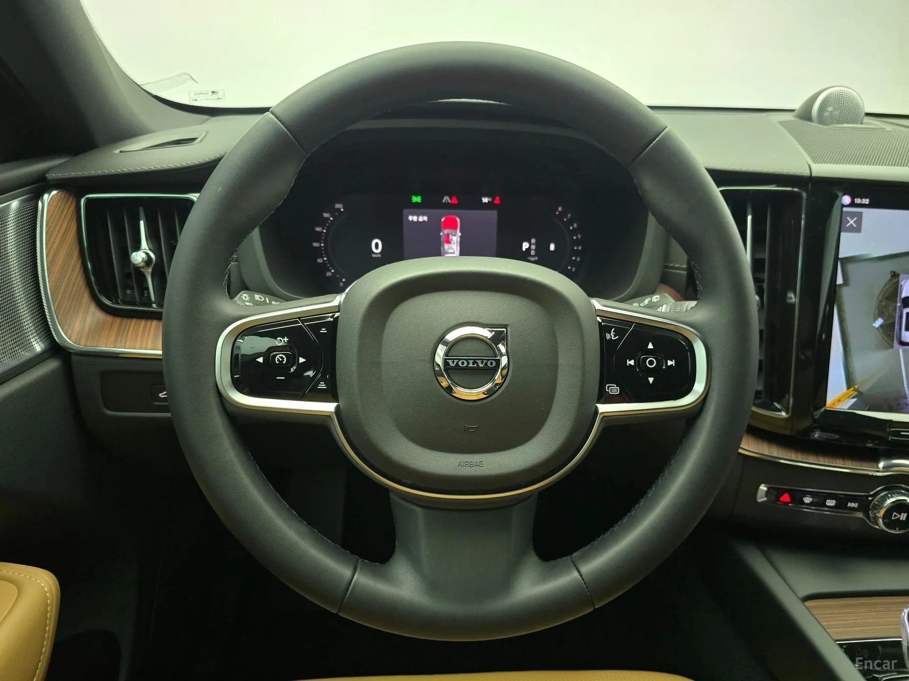 Volvo XC60 Gen 2 превью 10