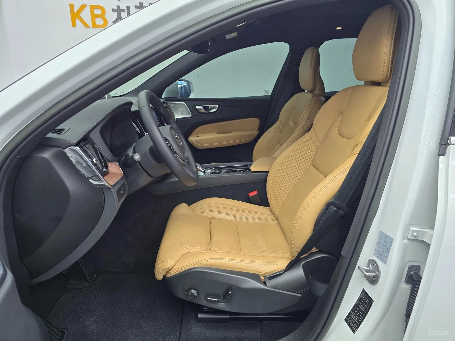Volvo XC60 Gen 2 превью 7
