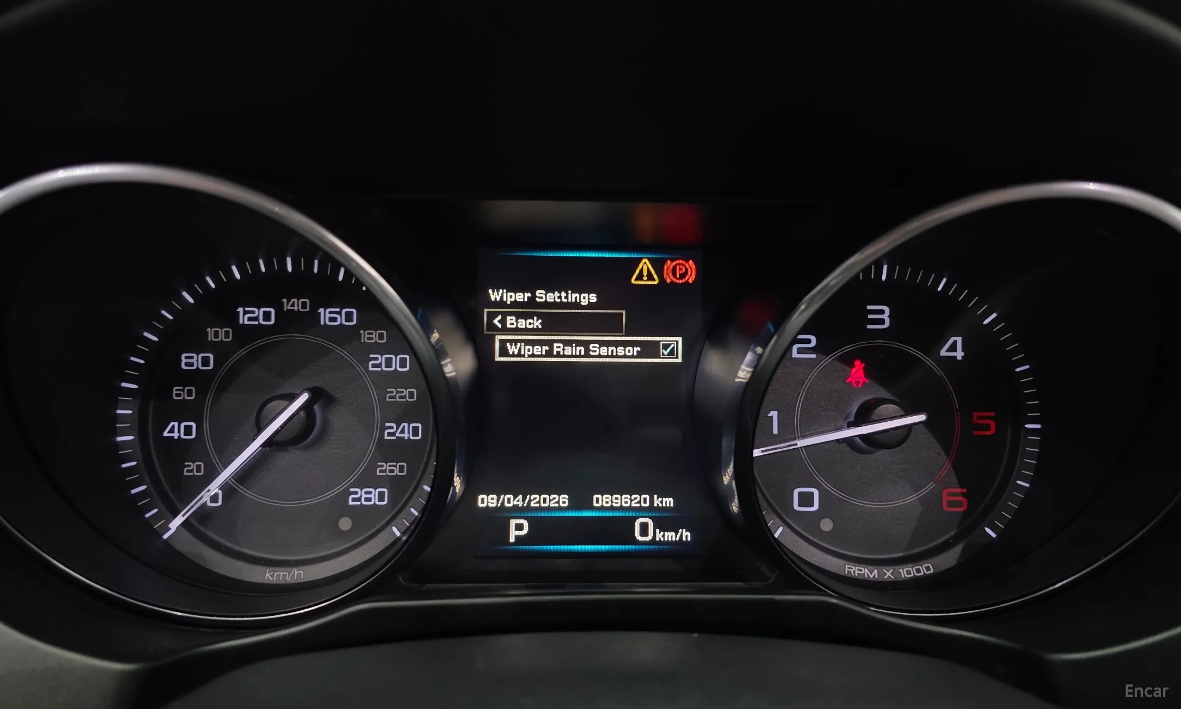 Jaguar XE превью 8