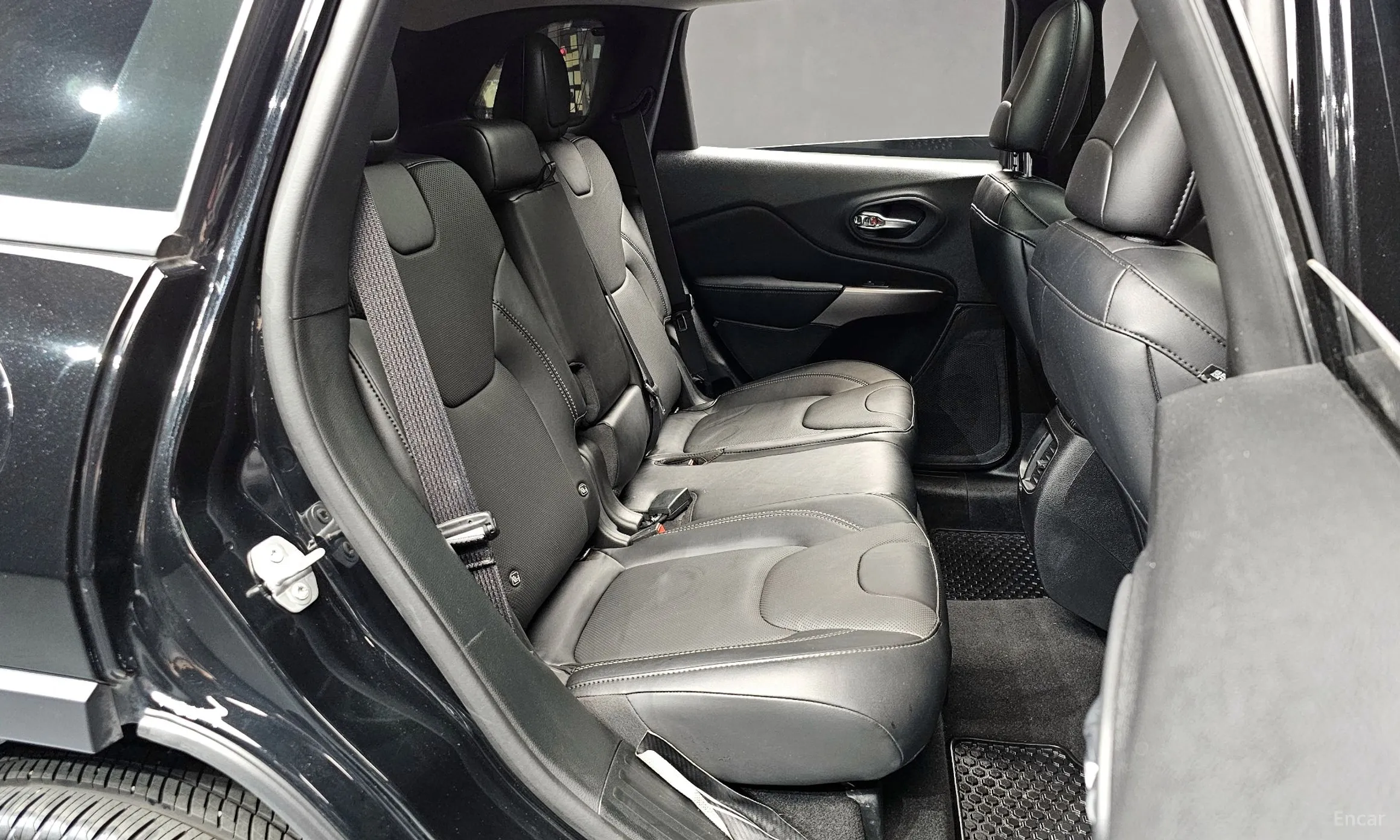 Jeep Cherokee (KL) превью 11
