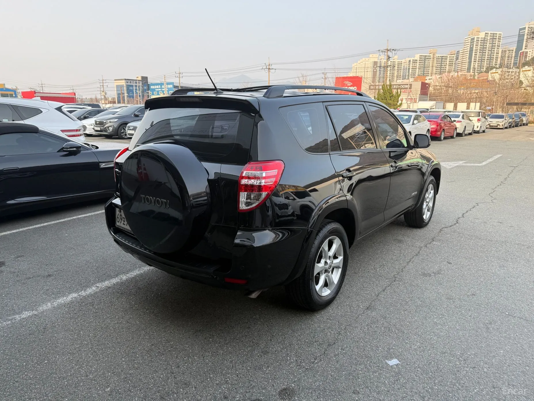 Toyota RAV4 превью 3