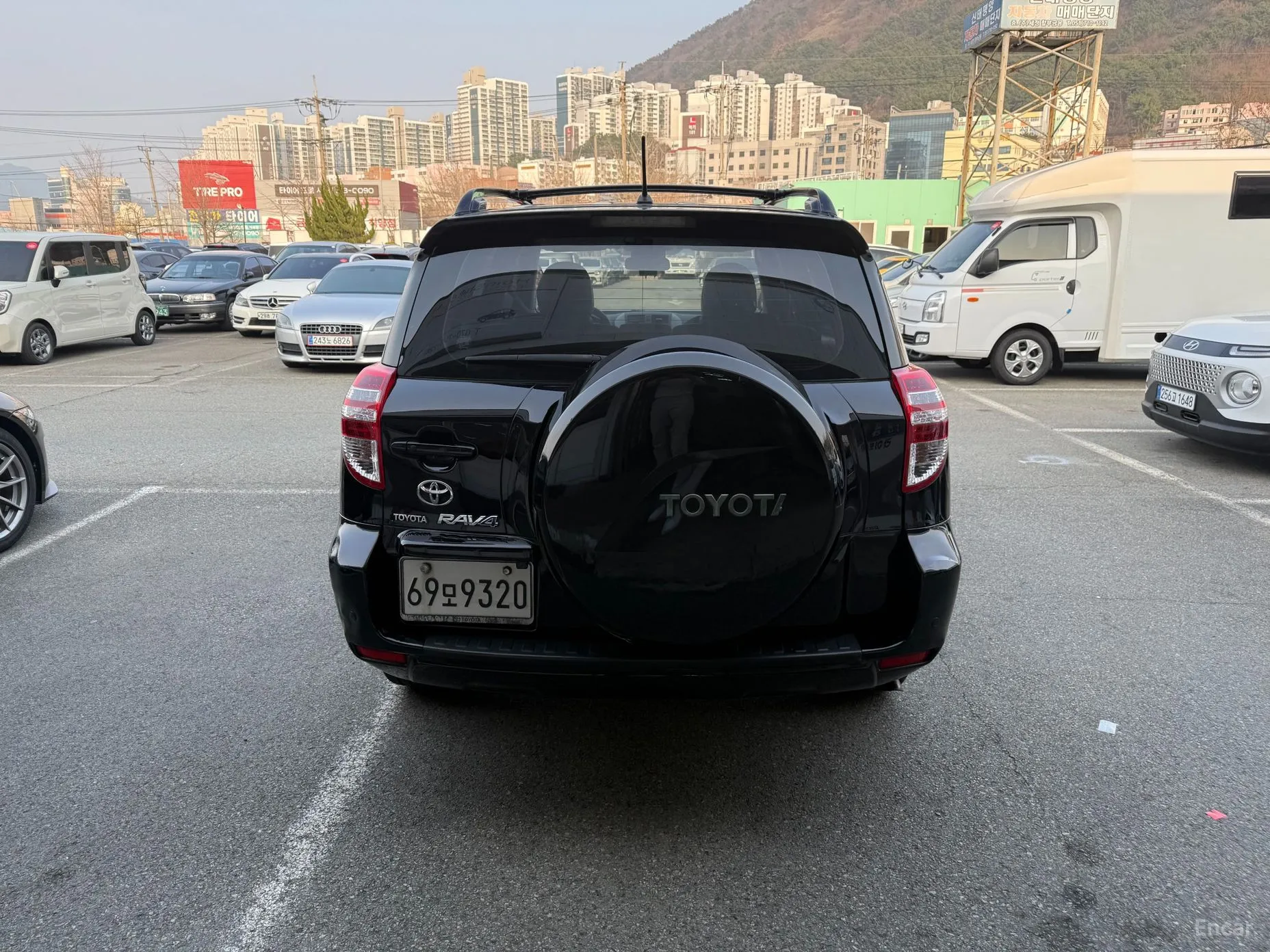 Toyota RAV4 превью 4