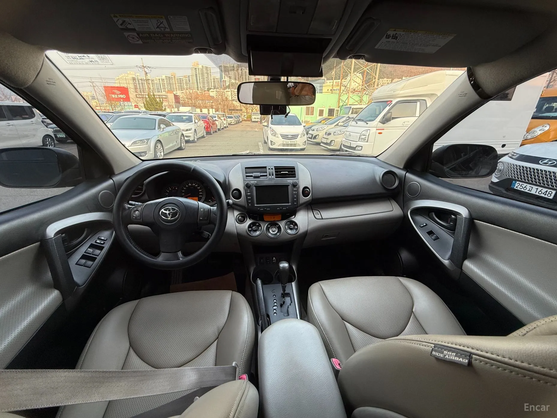 Toyota RAV4 превью 8
