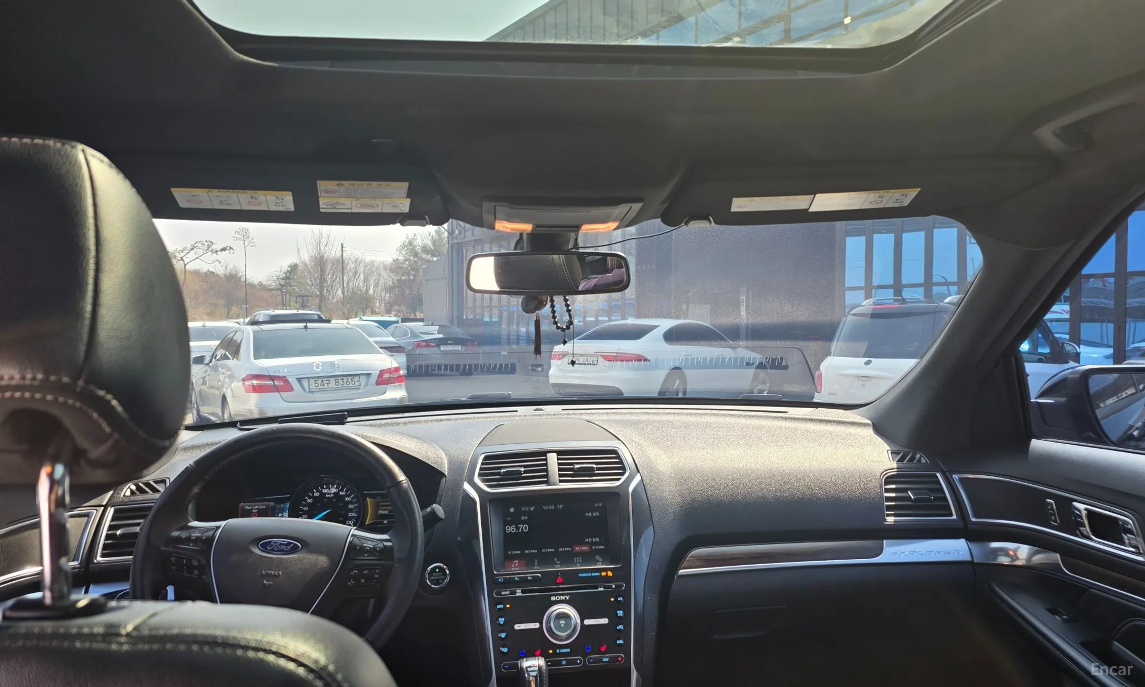 Ford Explorer превью 10