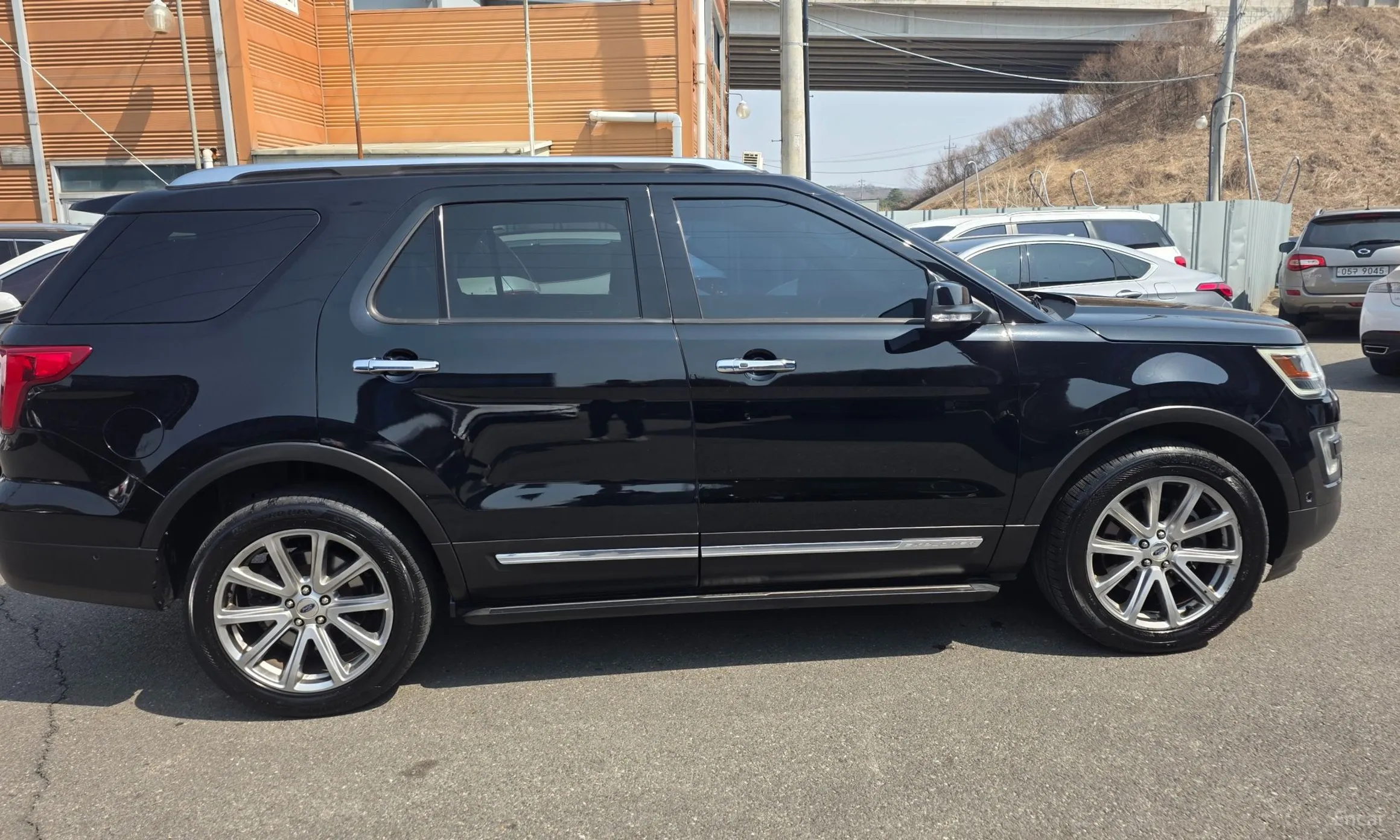 Ford Explorer превью 3