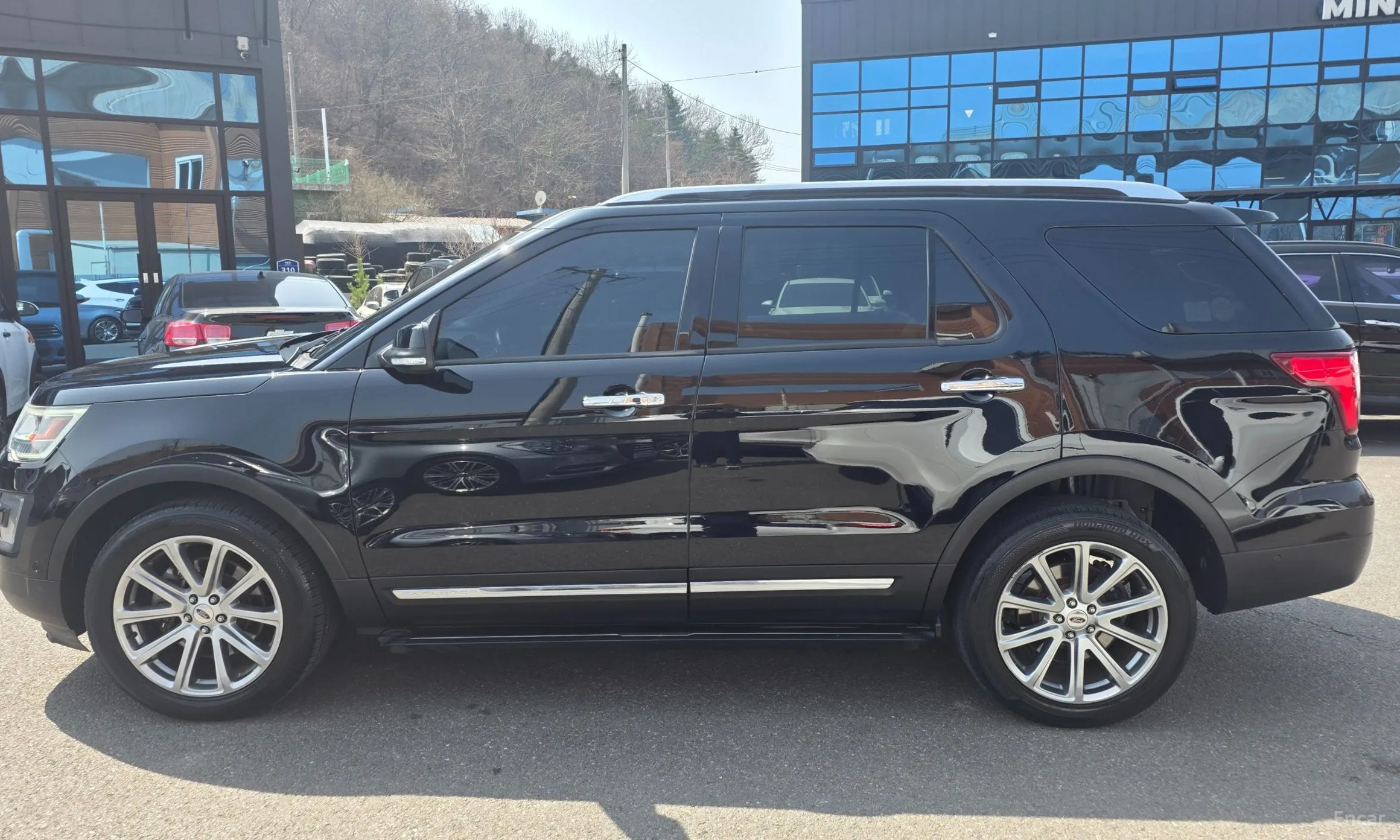 Ford Explorer превью 6