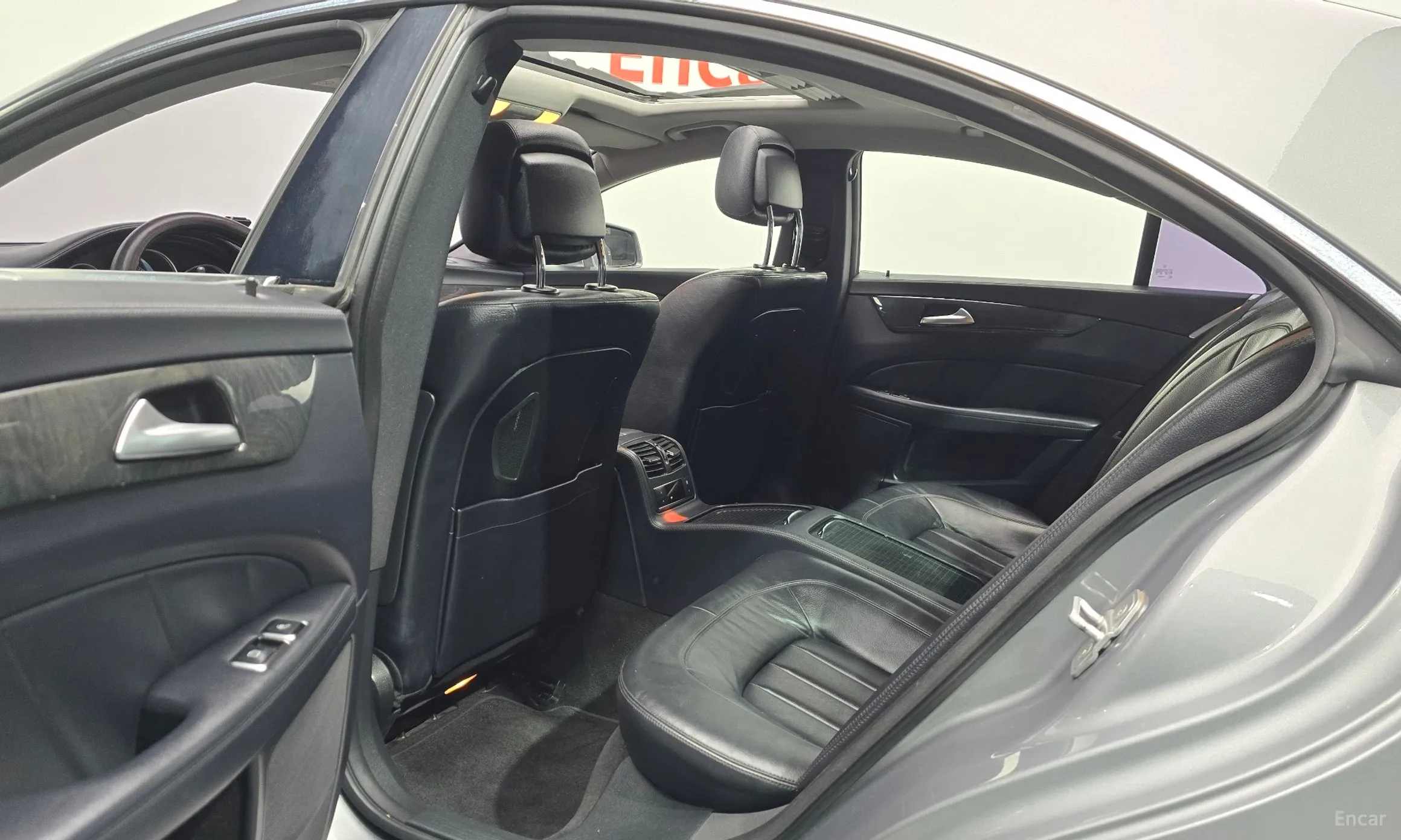 Mercedes Benz CLS-Class W218 превью 11