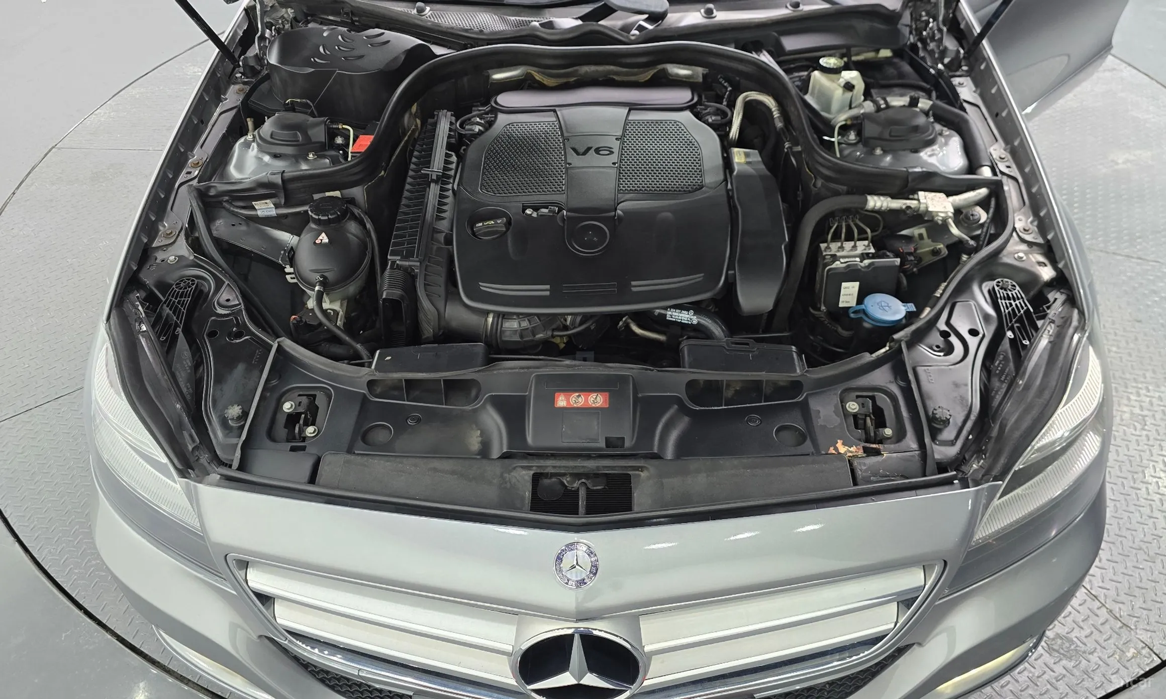 Mercedes Benz CLS-Class W218 превью 6