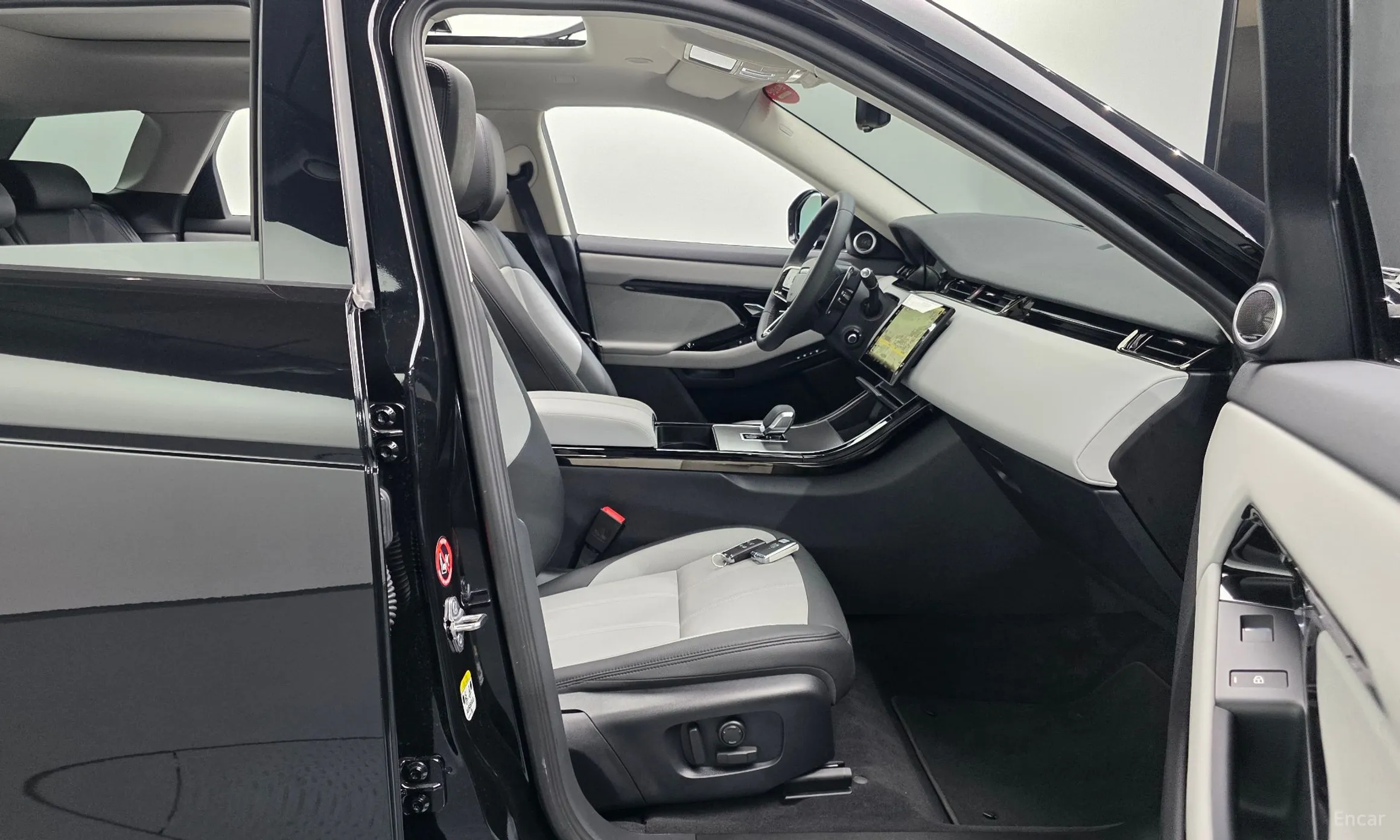Land Rover Range Rover Evoque 2nd Generation превью 12