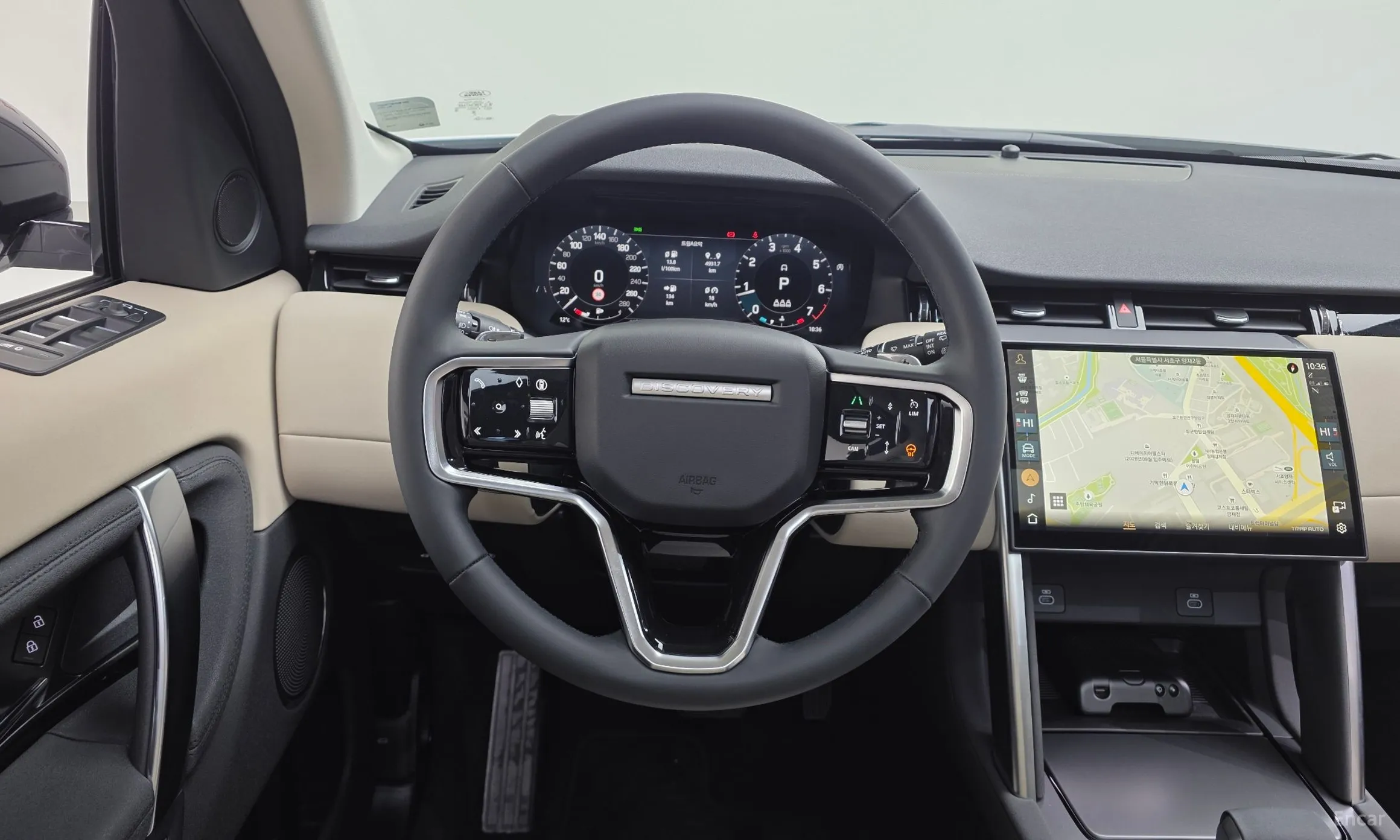 Land Rover Discovery Sports превью 13