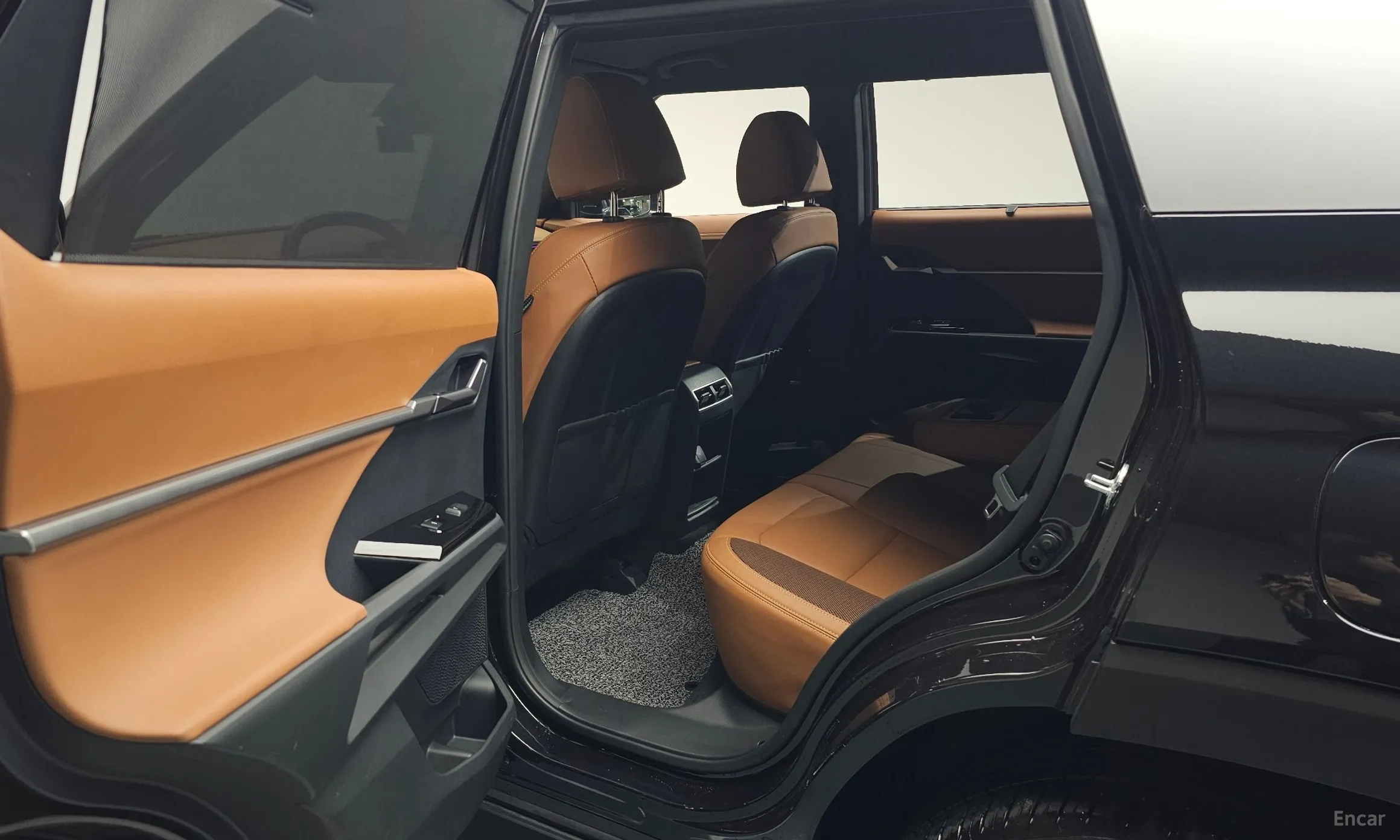 KG Mobility (SsangYong) Torres превью 11