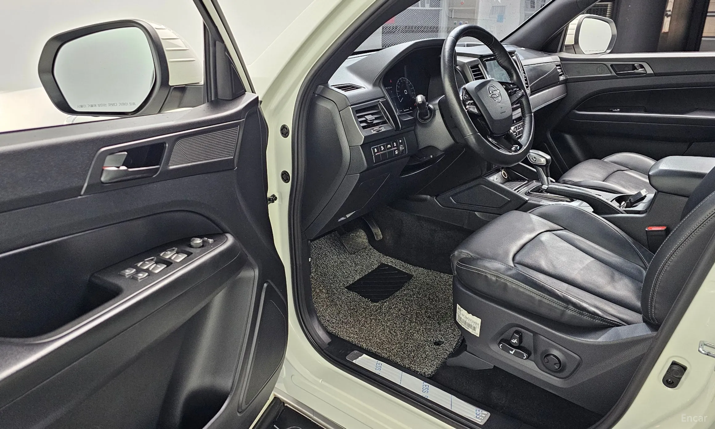KG Mobility (SsangYong) Rexton Sports Khan превью 10