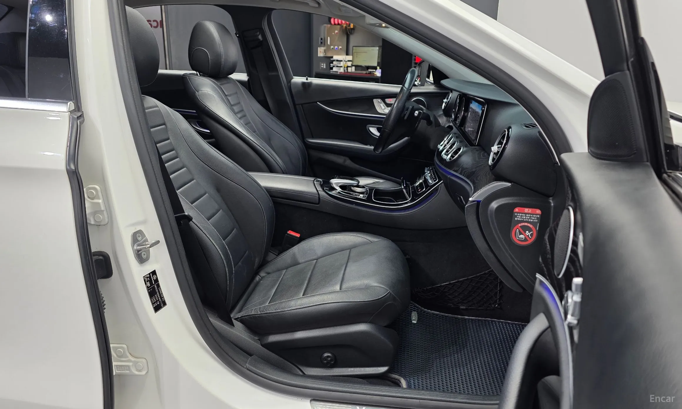 Mercedes Benz E-Class W213 превью 11