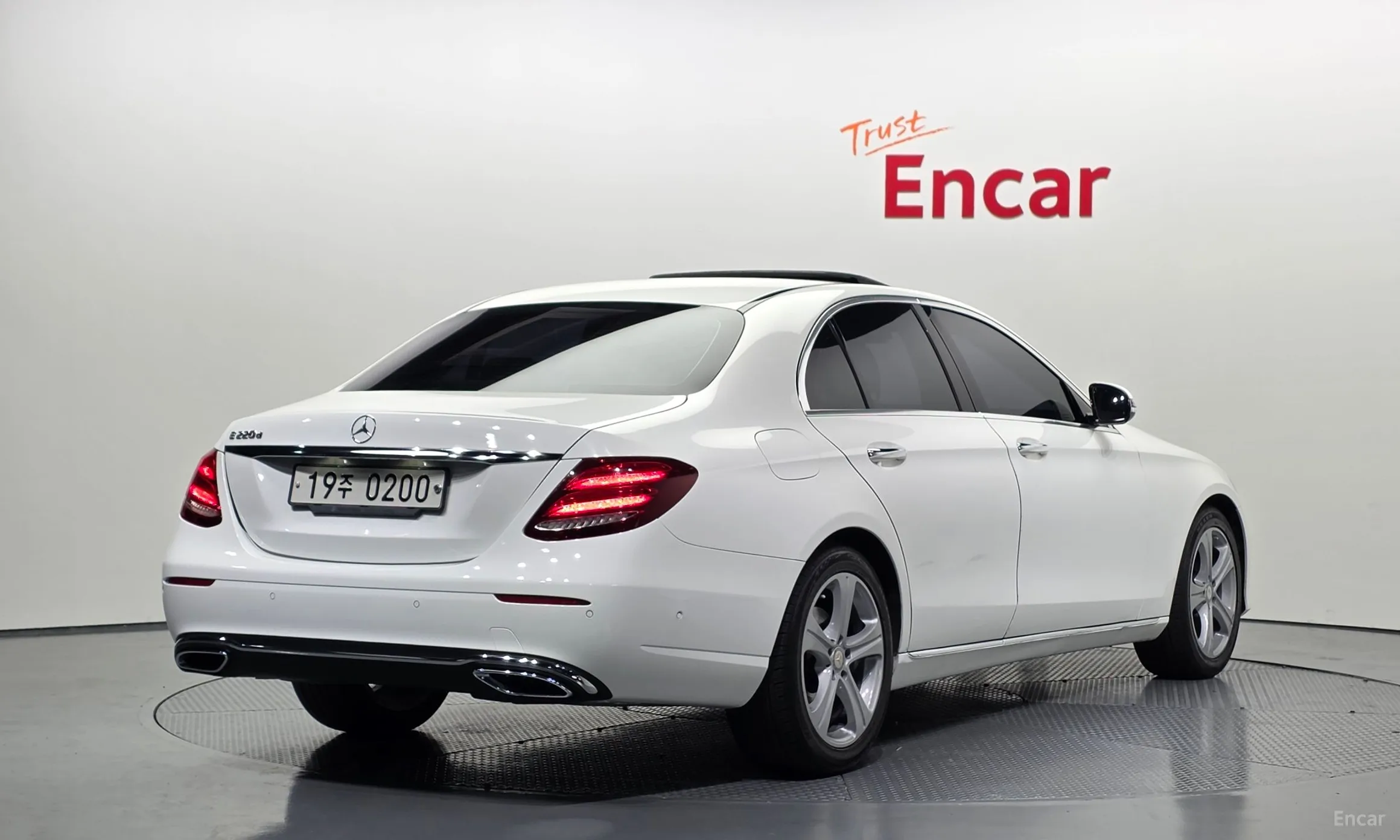 Mercedes Benz E-Class W213 превью 2