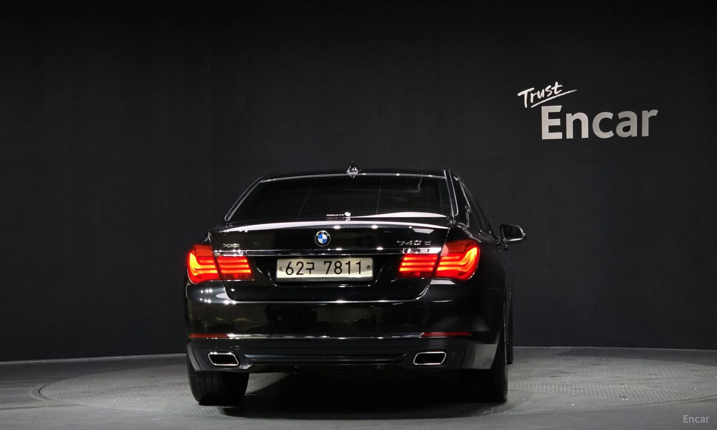 BMW 7 Series (F01) превью 4