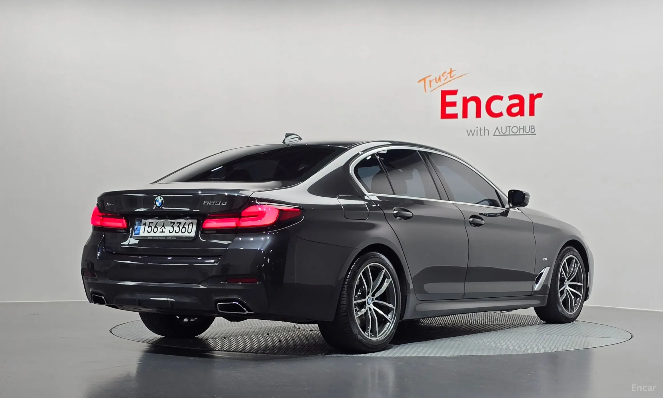 BMW 5 Series (G30) превью 2
