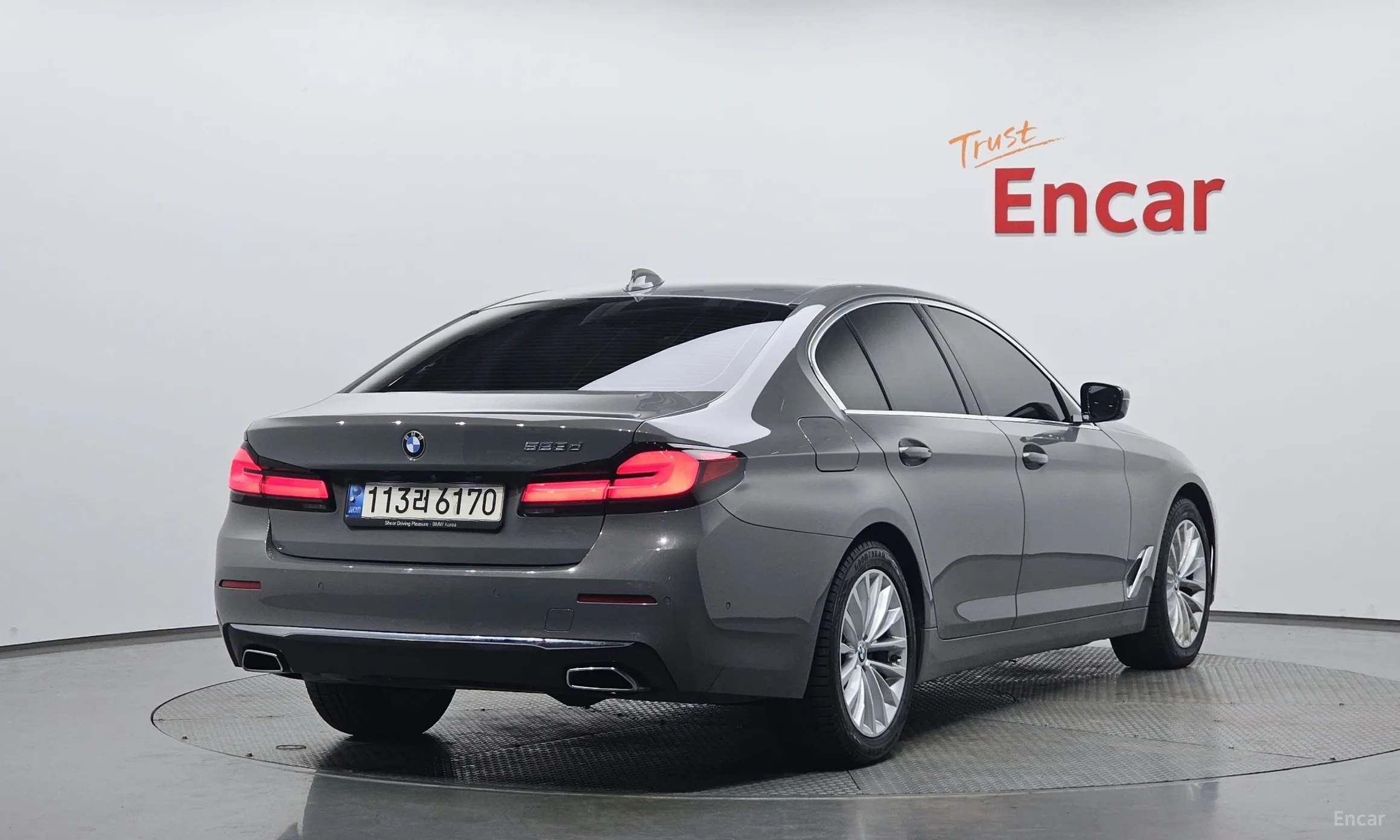 BMW 5 Series (G30)