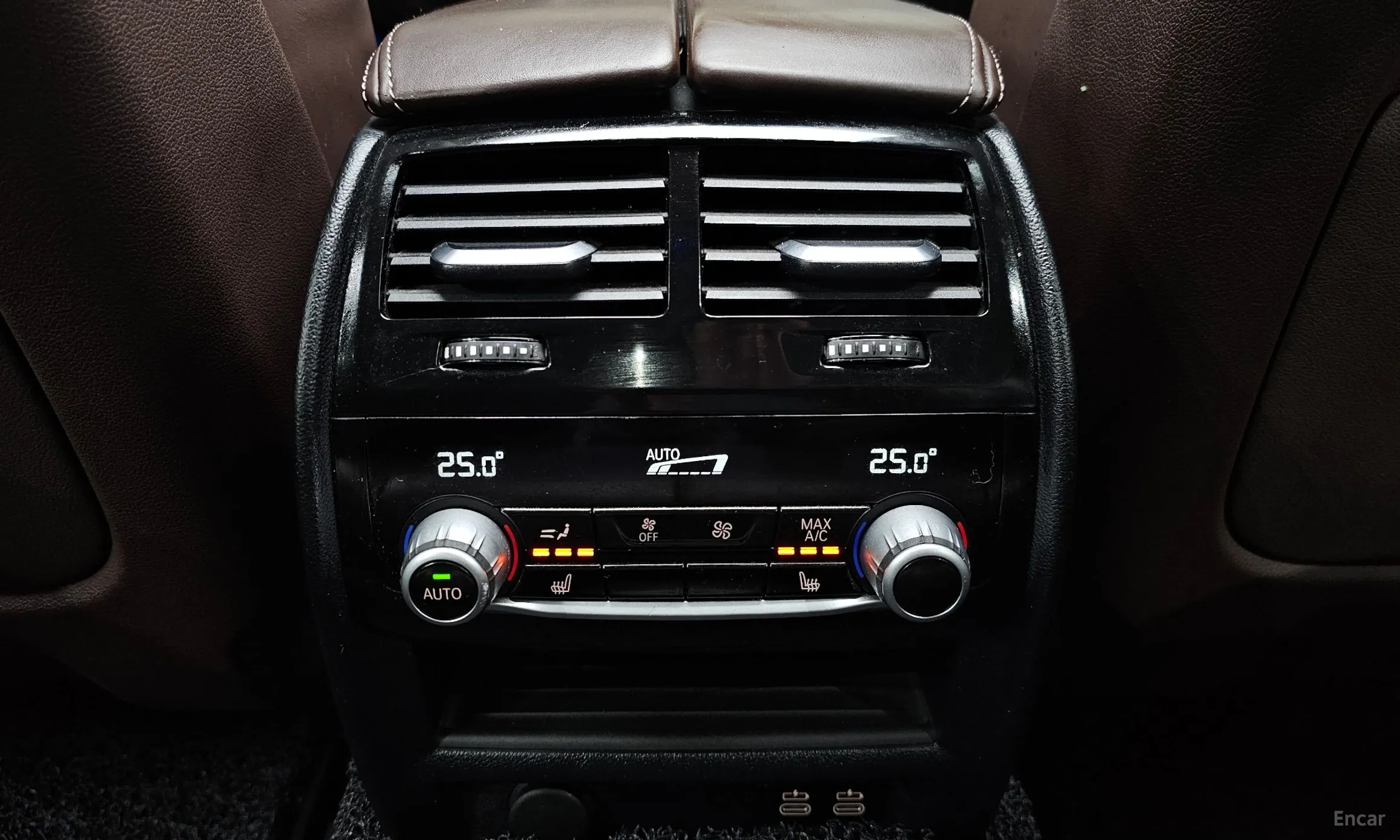 BMW 5 Series (G30) превью 19