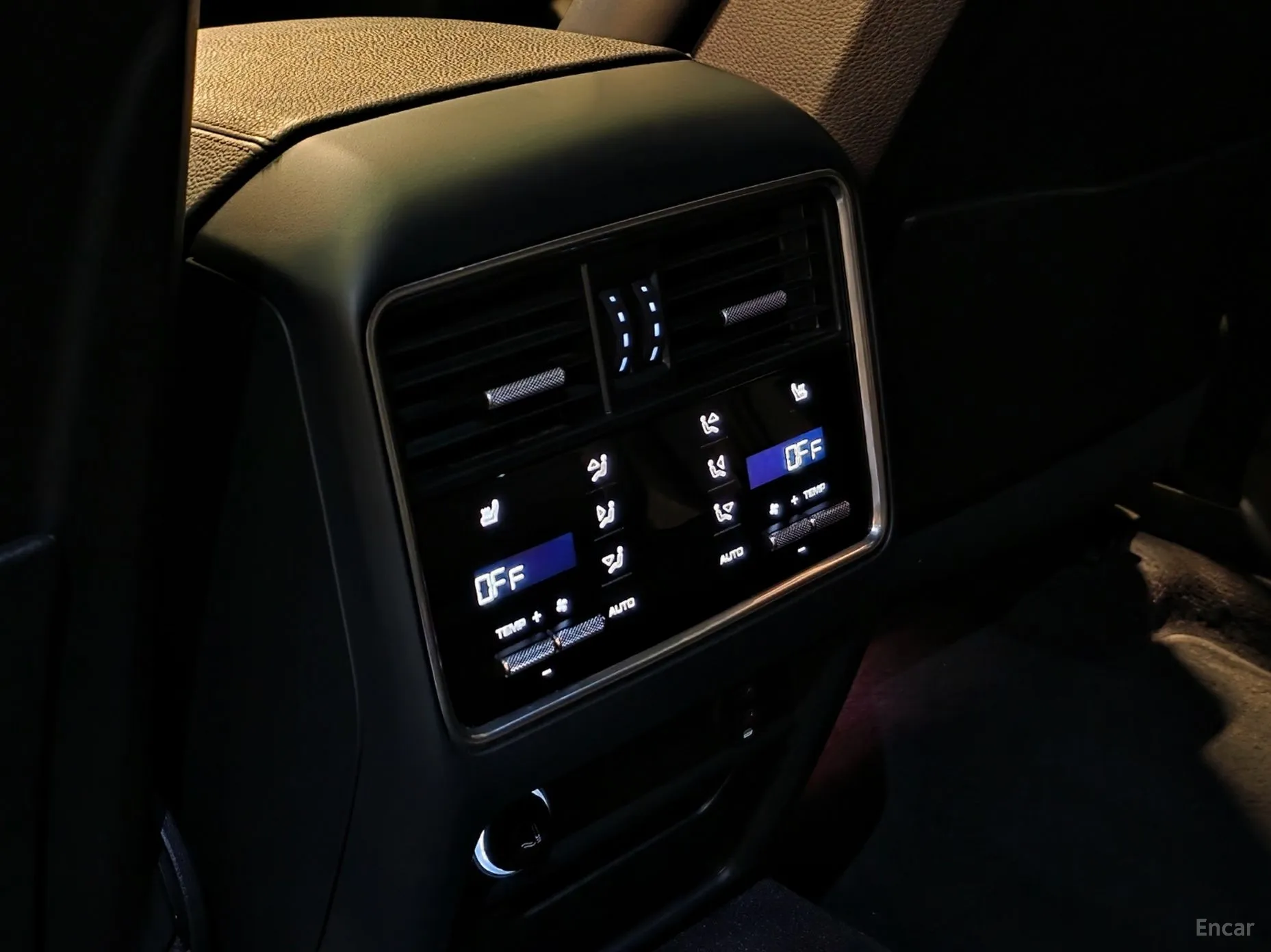 Porsche Cayenne (PO536) превью 16