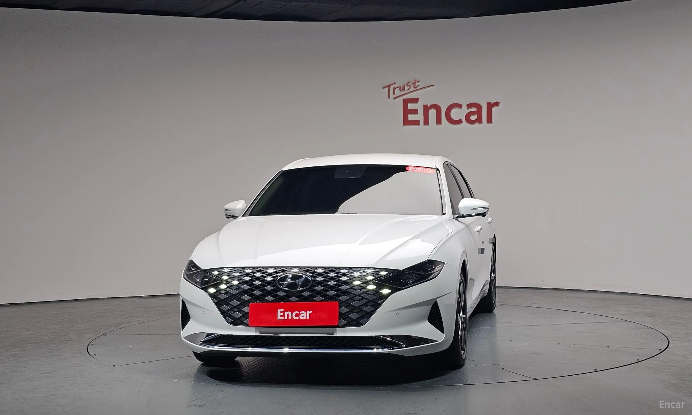Hyundai Grandeur IG превью 3