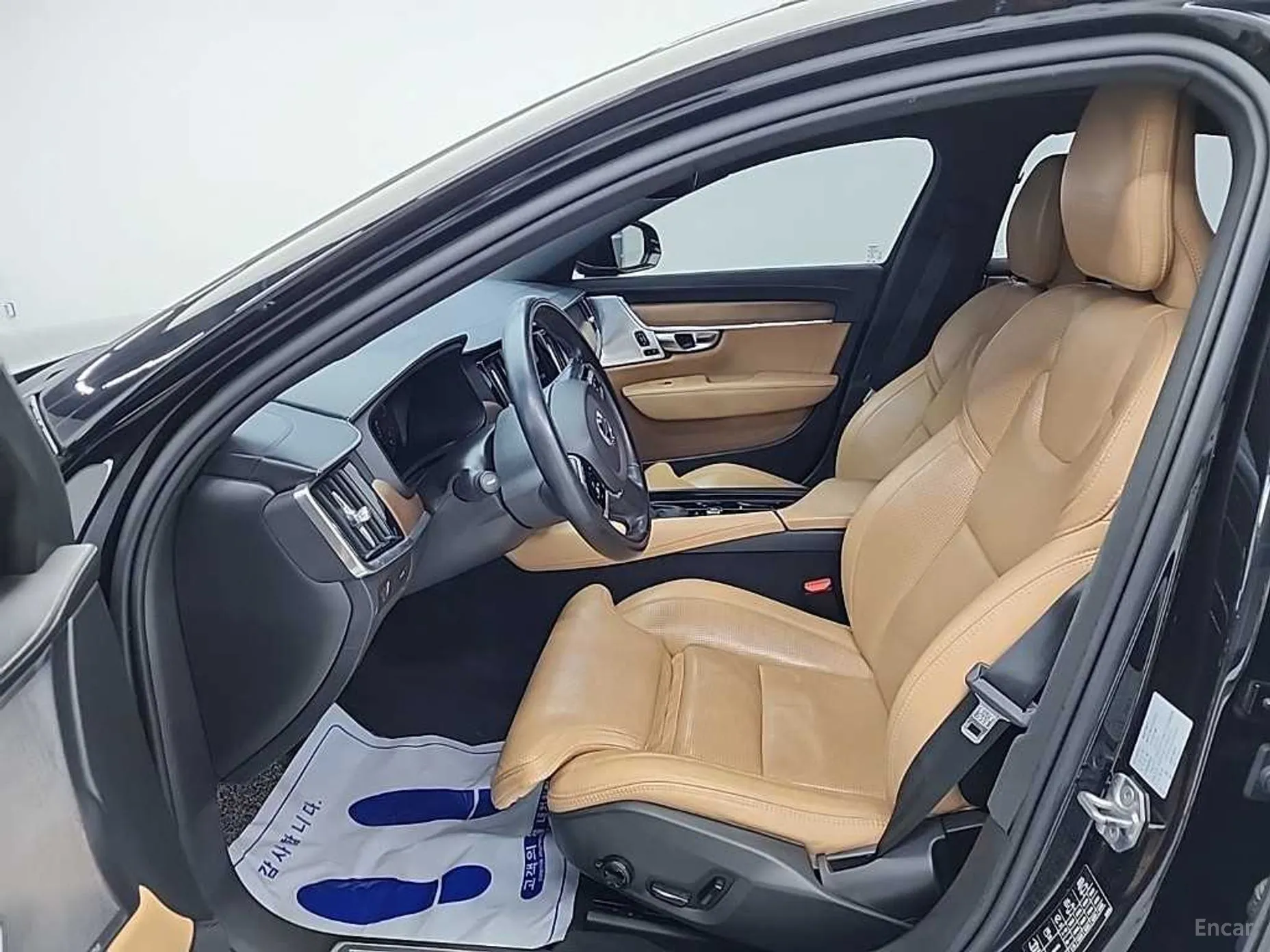 Volvo S90 превью 11