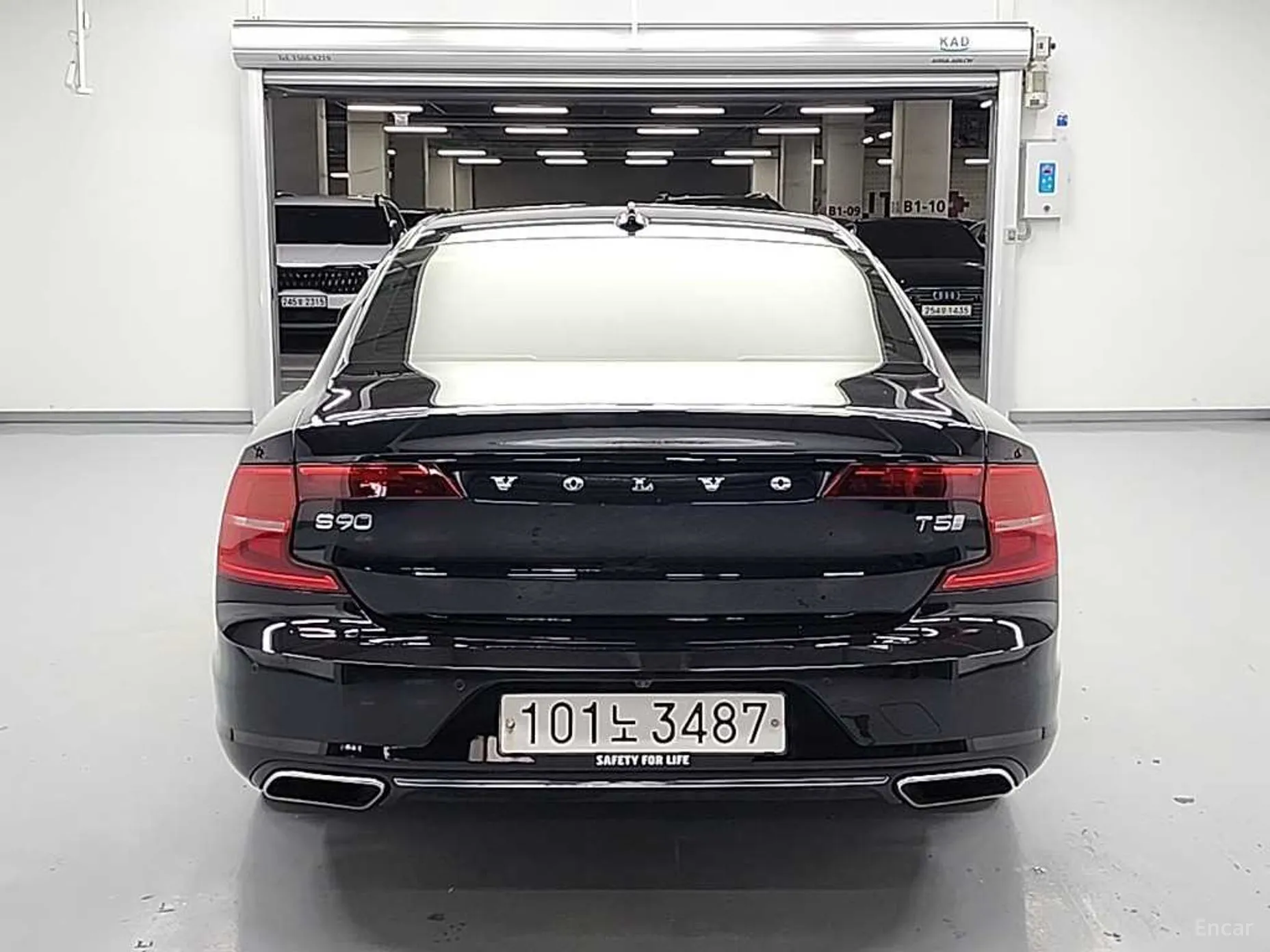 Volvo S90 превью 3