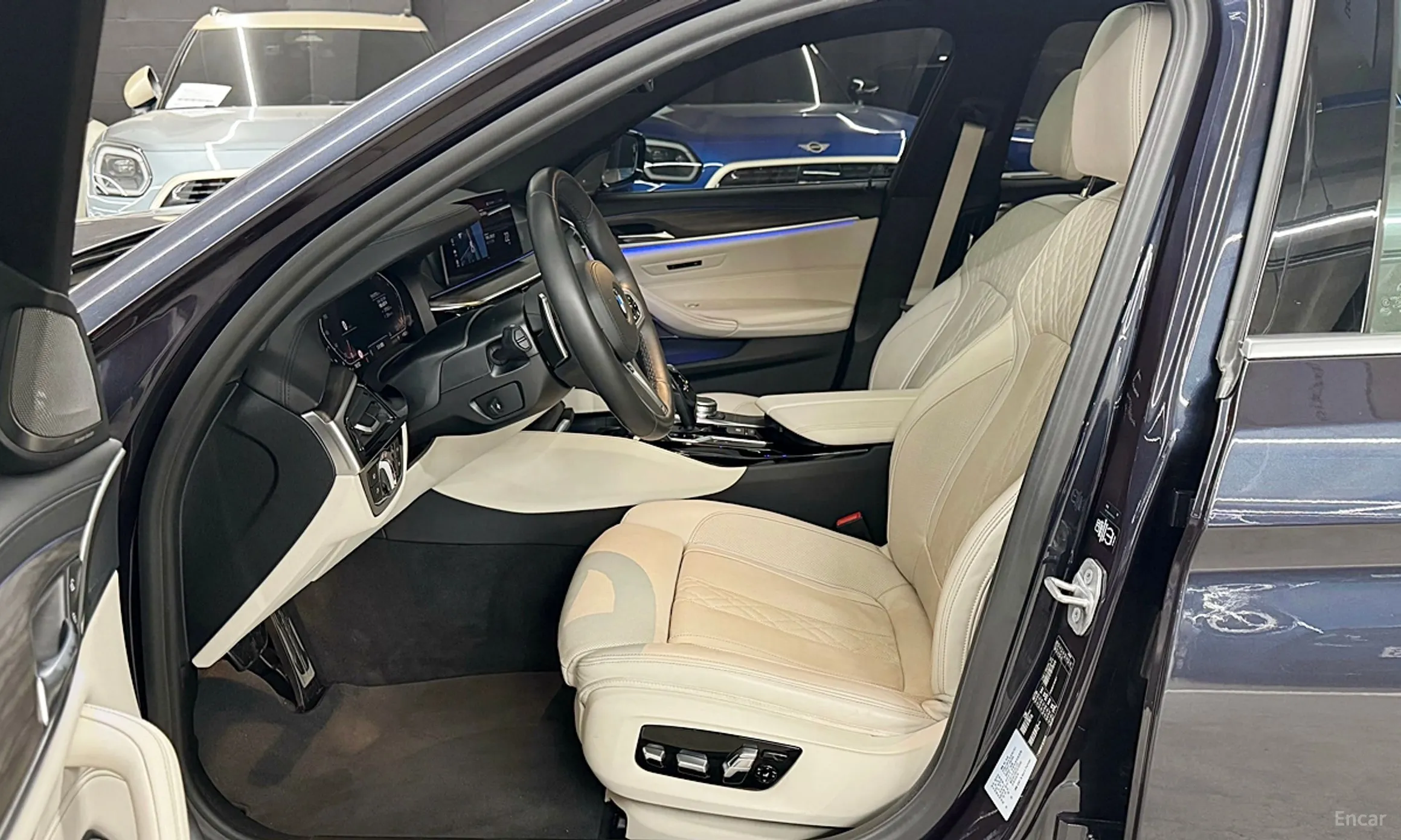 BMW 5 Series (G30) превью 10
