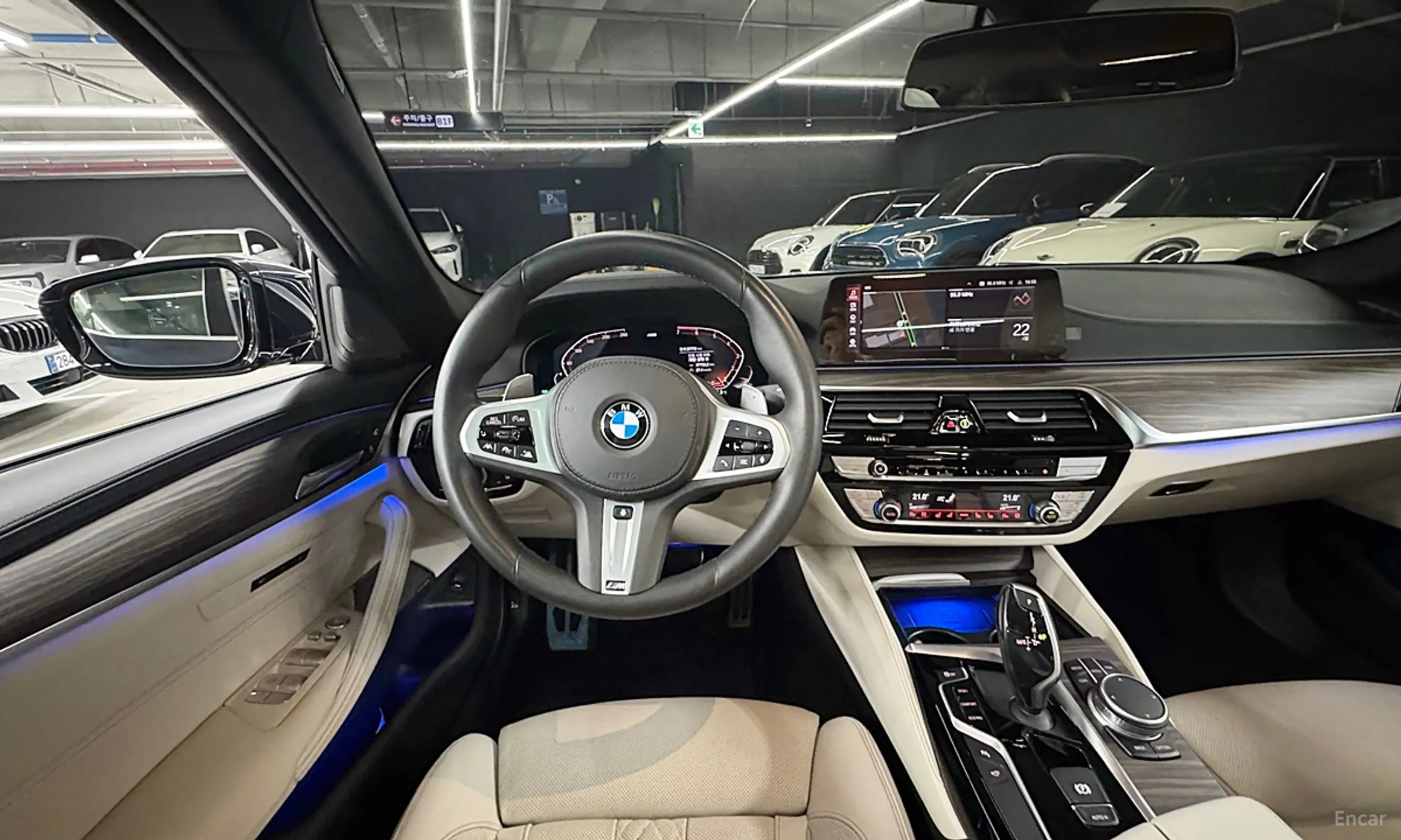 BMW 5 Series (G30) превью 17