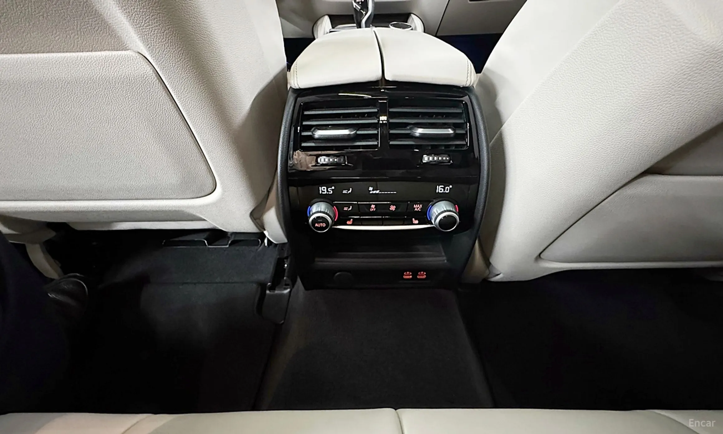 BMW 5 Series (G30) превью 18
