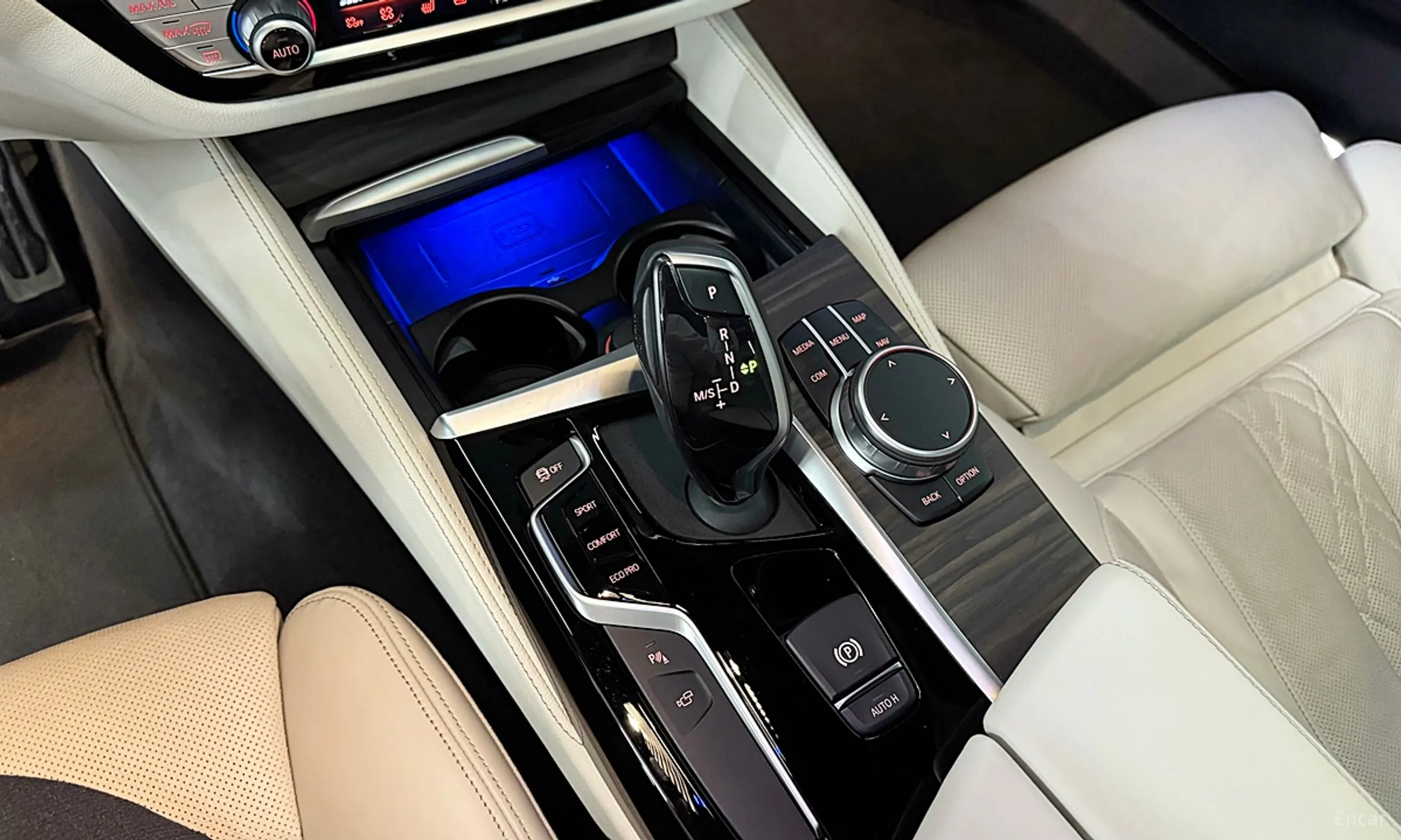 BMW 5 Series (G30) превью 9