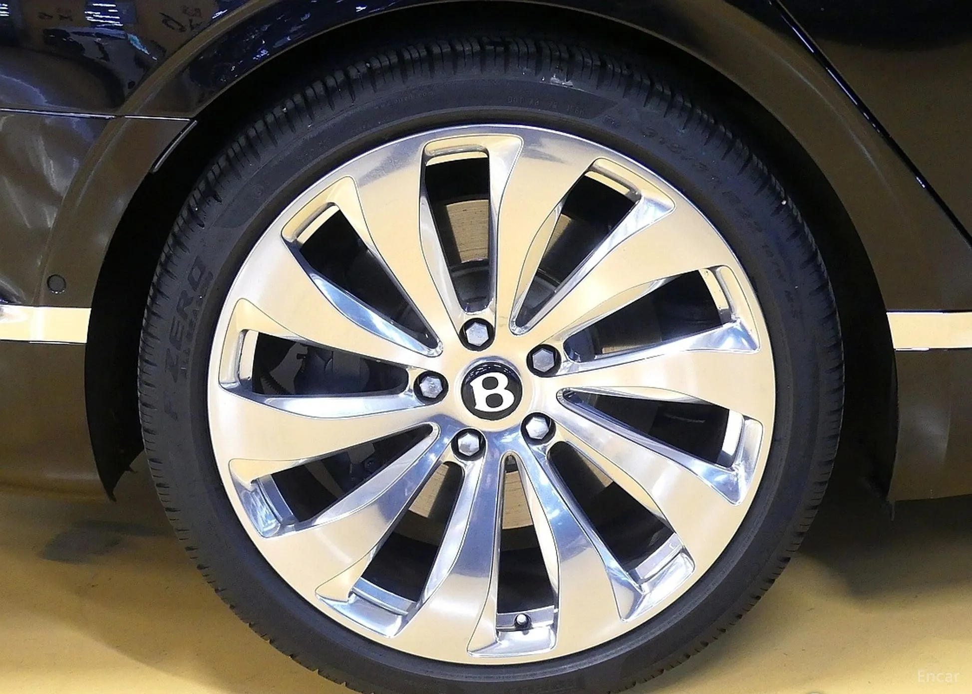 Bentley Flying Spur 3rd Generation превью 5