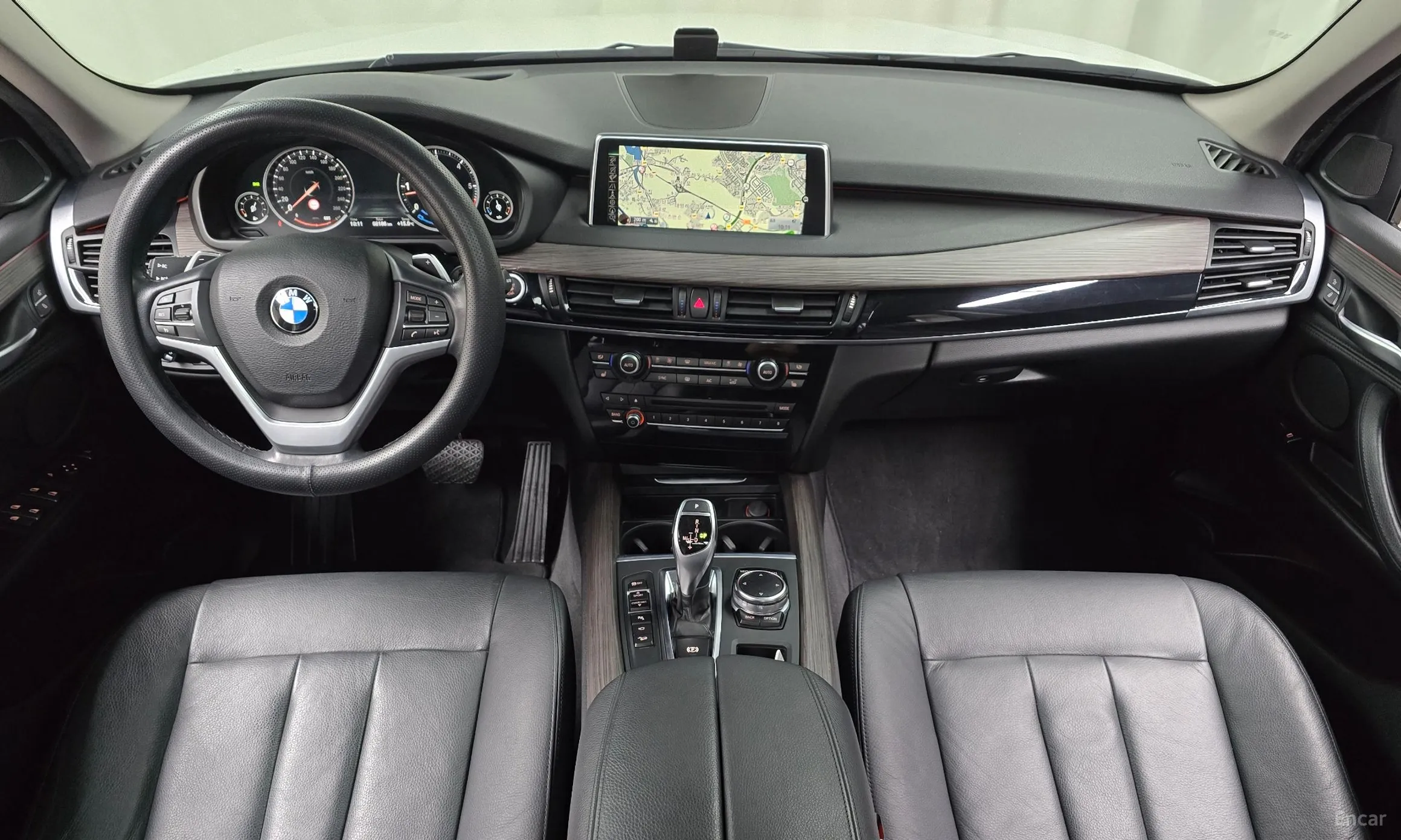 BMW X5 (F15) превью 7