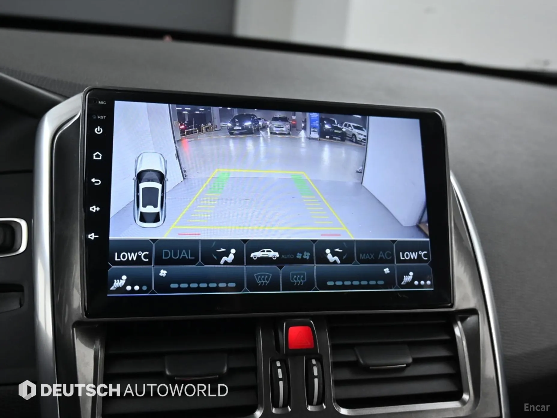 Volvo XC60 превью 15