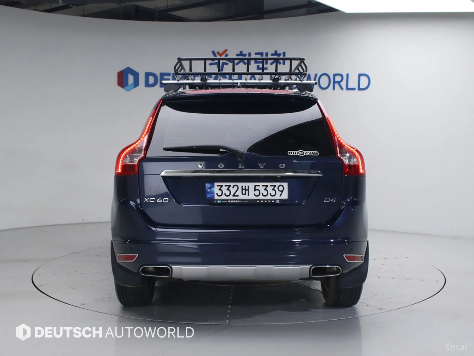 Volvo XC60 превью 4