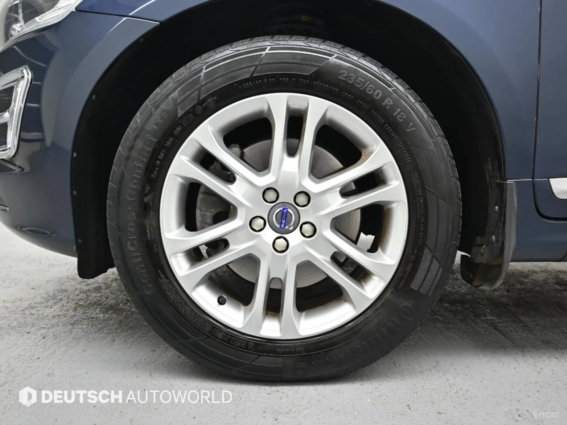 Volvo XC60 превью 5