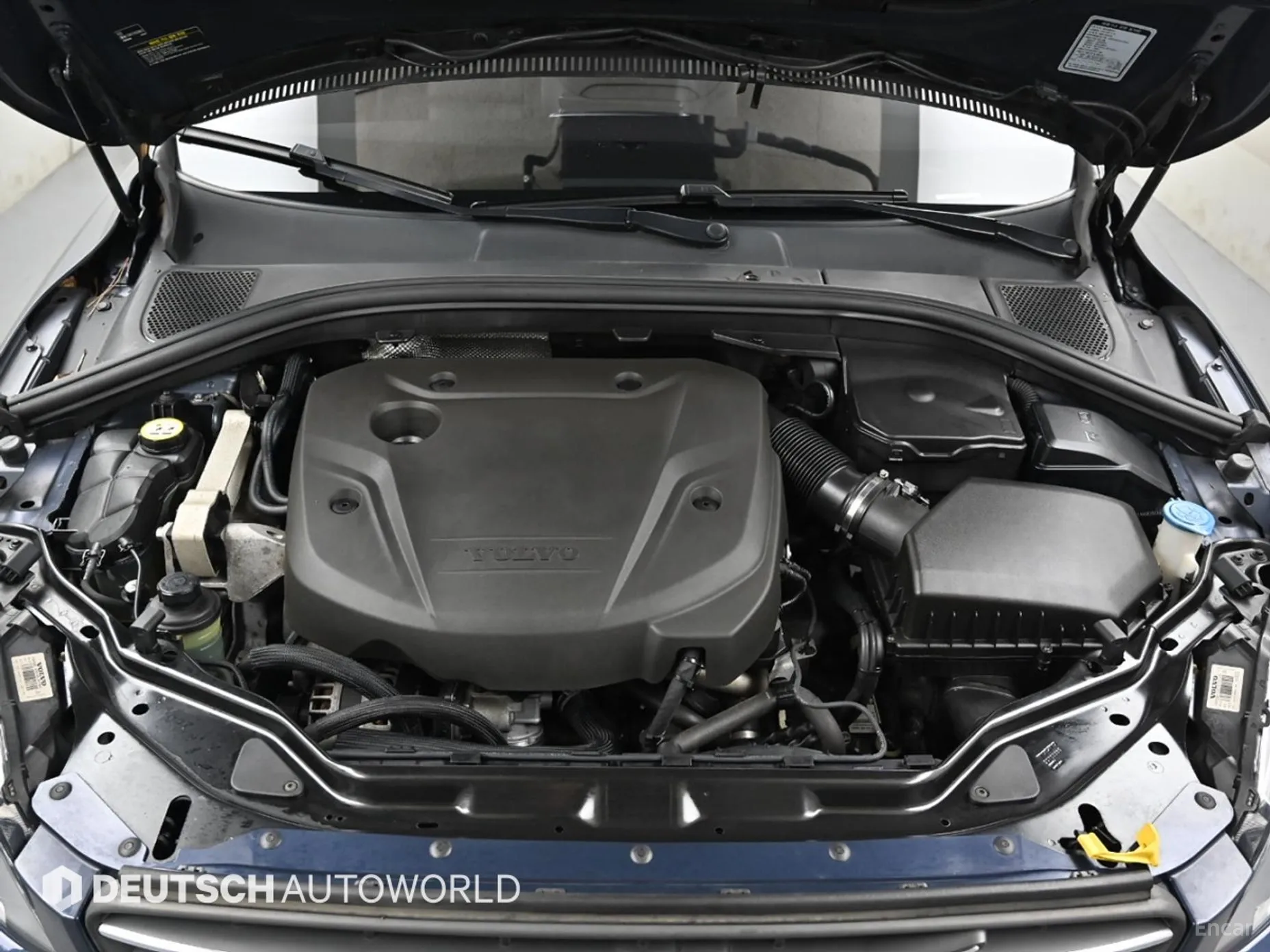 Volvo XC60 превью 6