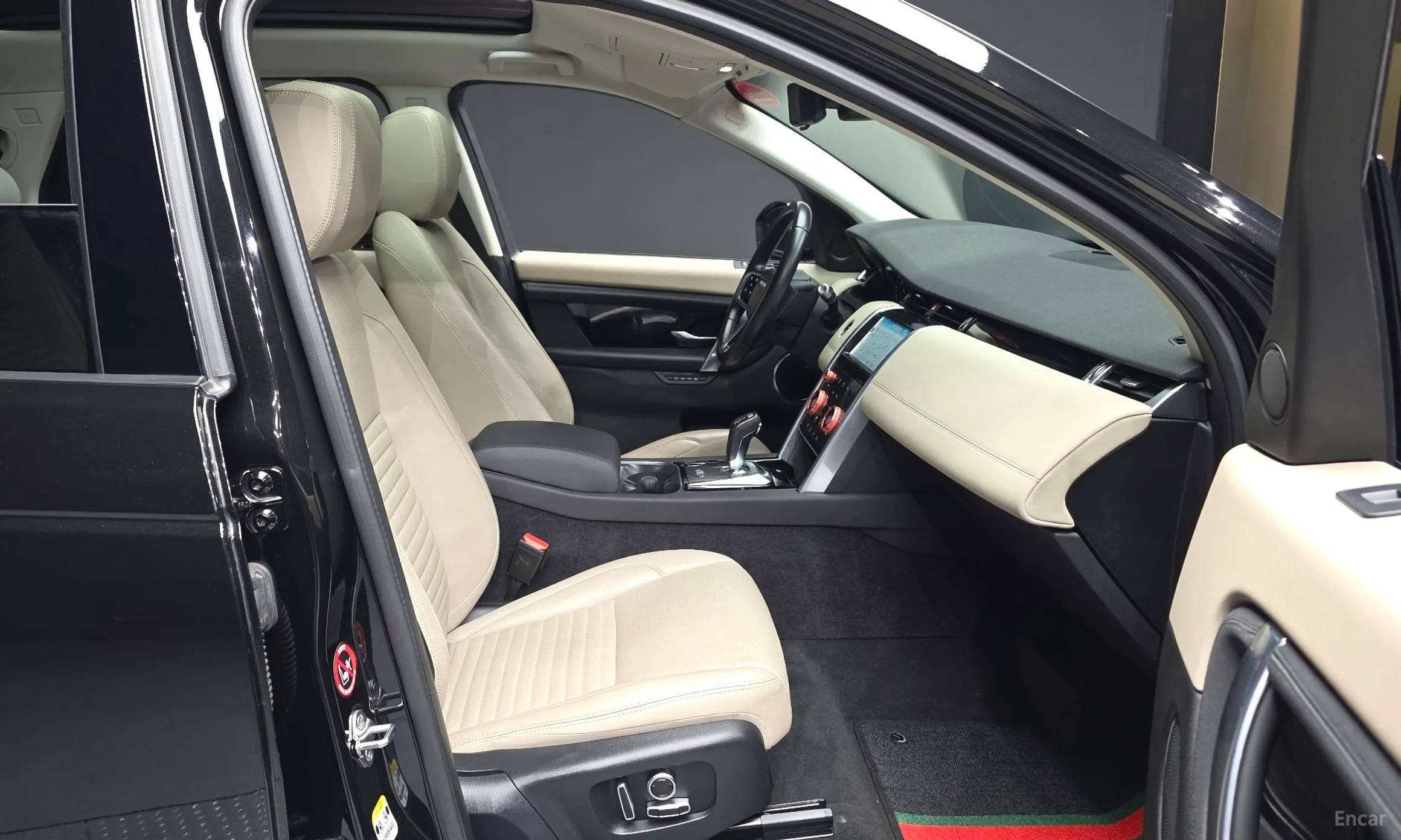 Land Rover Discovery Sports превью 11