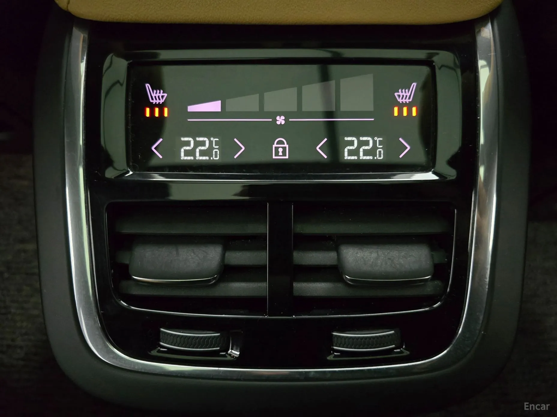 Volvo XC60 Gen 2 превью 16