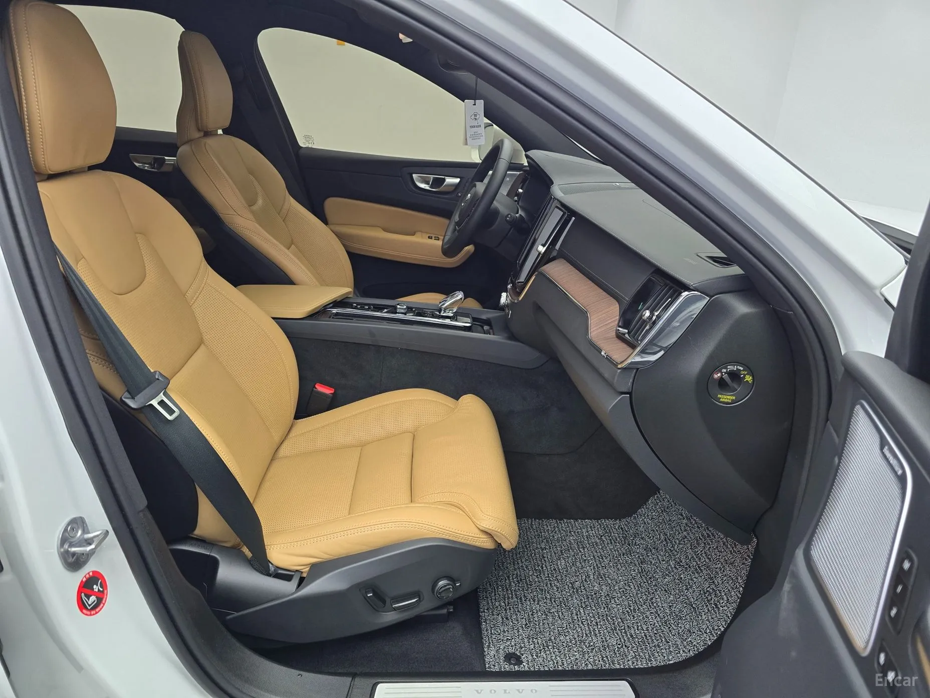 Volvo XC60 Gen 2 превью 7