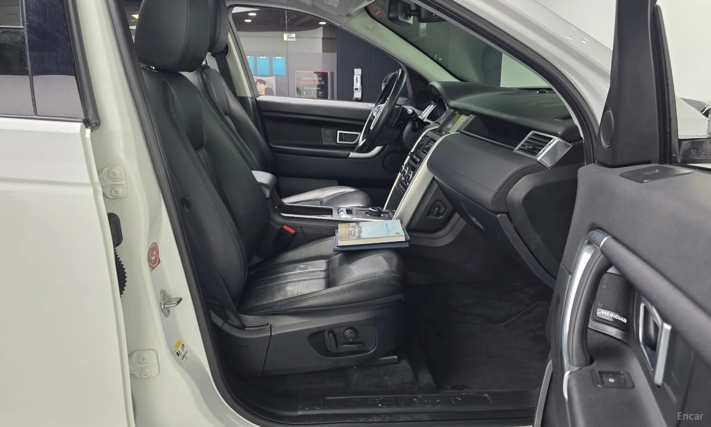 Land Rover Discovery Sports превью 11